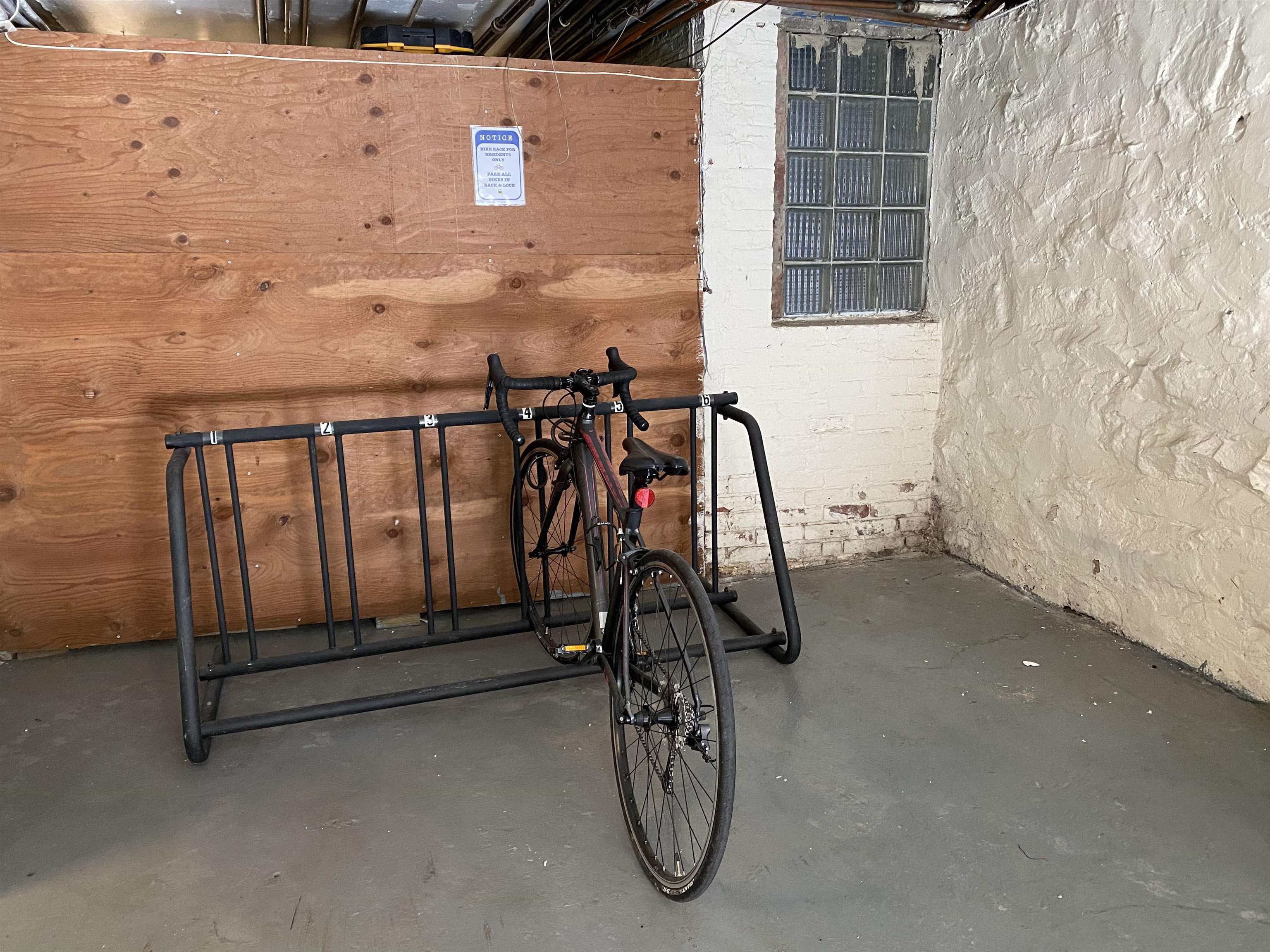 203 OGDEN AVE Unit: 6