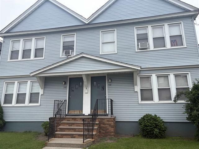 762 FOREST ST Unit: 3