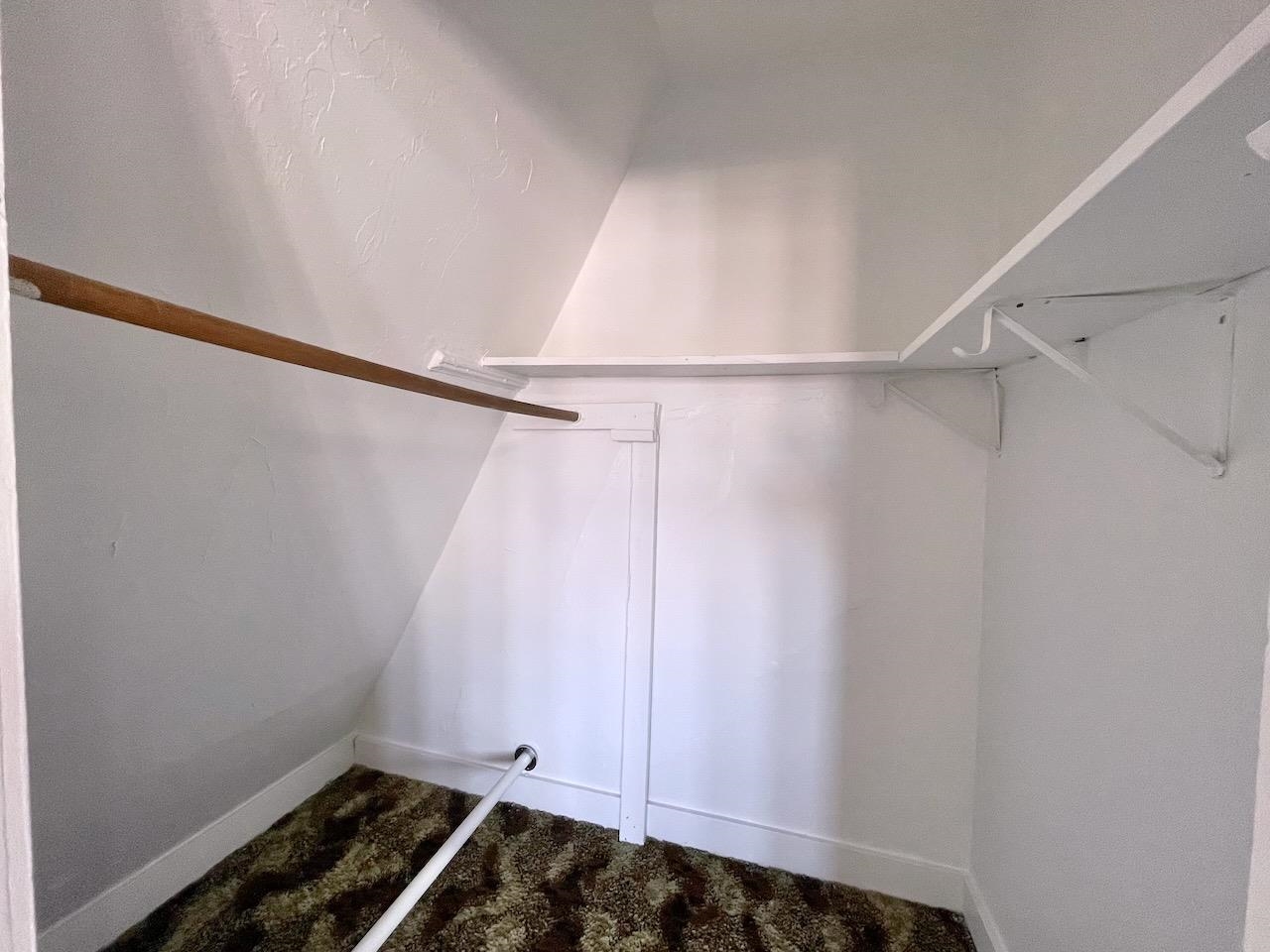 41 ZABRISKIE ST Unit: 3