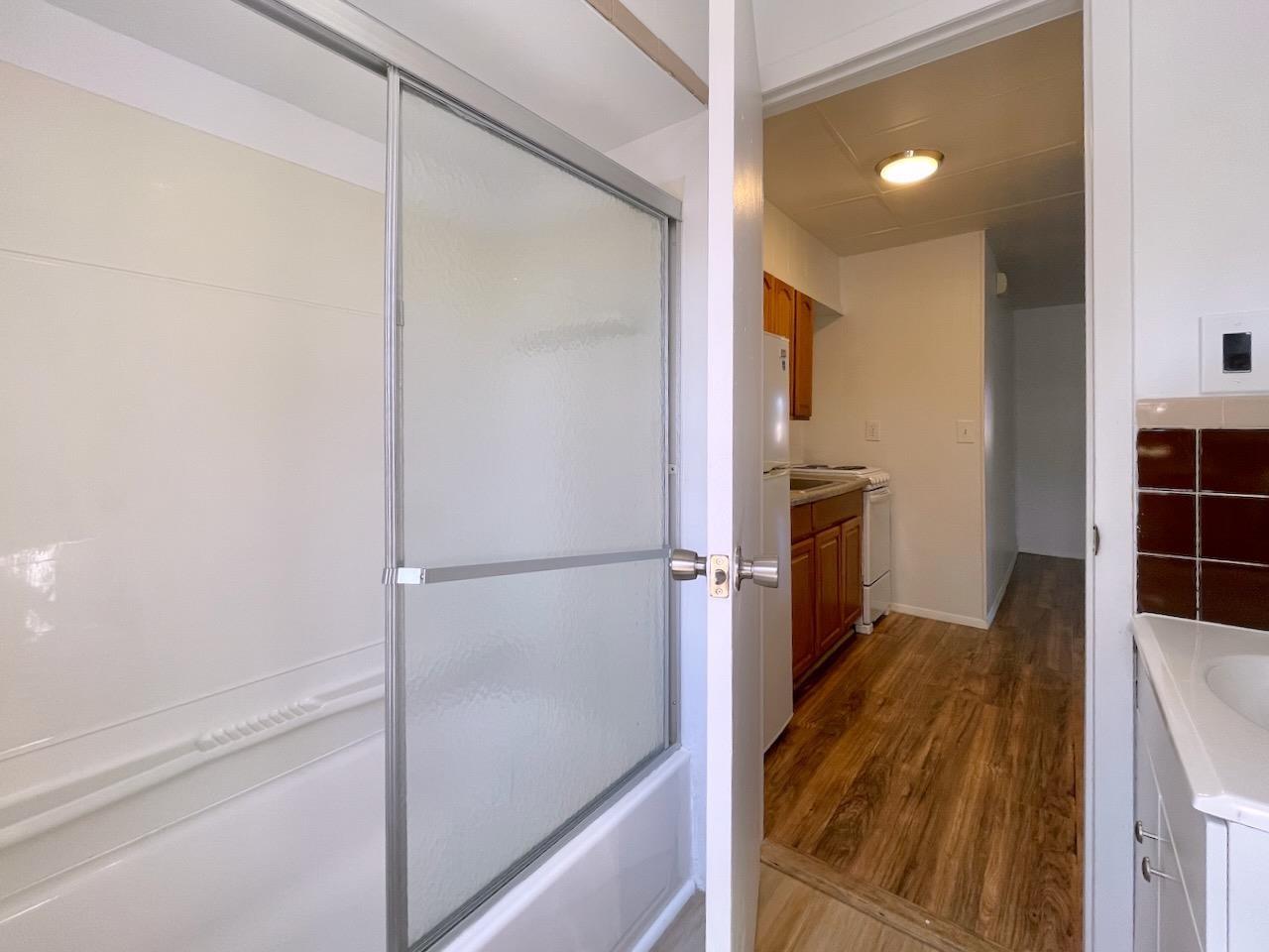 41 ZABRISKIE ST Unit: 3