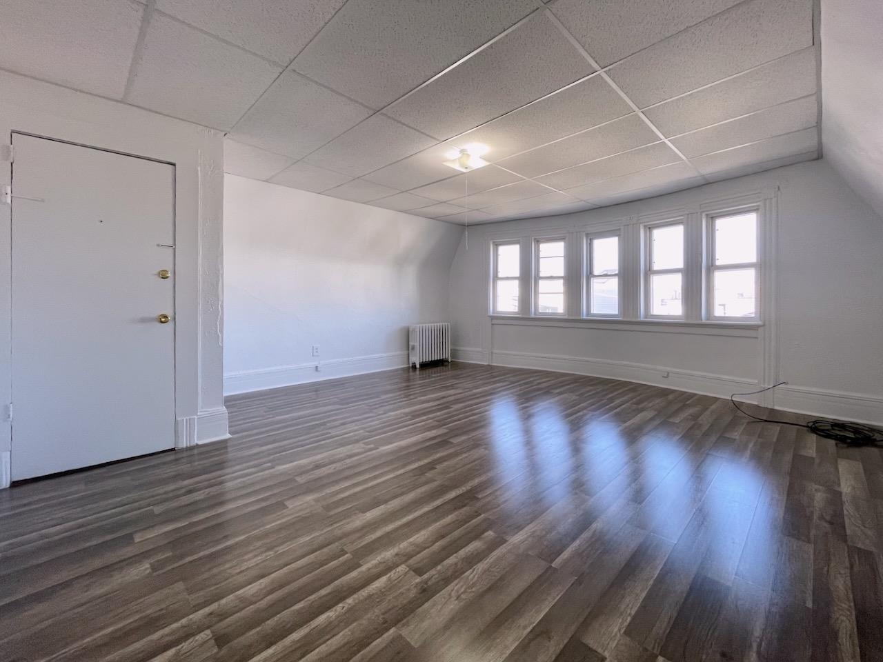 41 ZABRISKIE ST Unit: 3