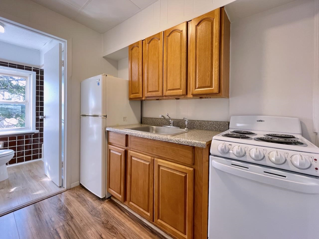 41 ZABRISKIE ST Unit: 3