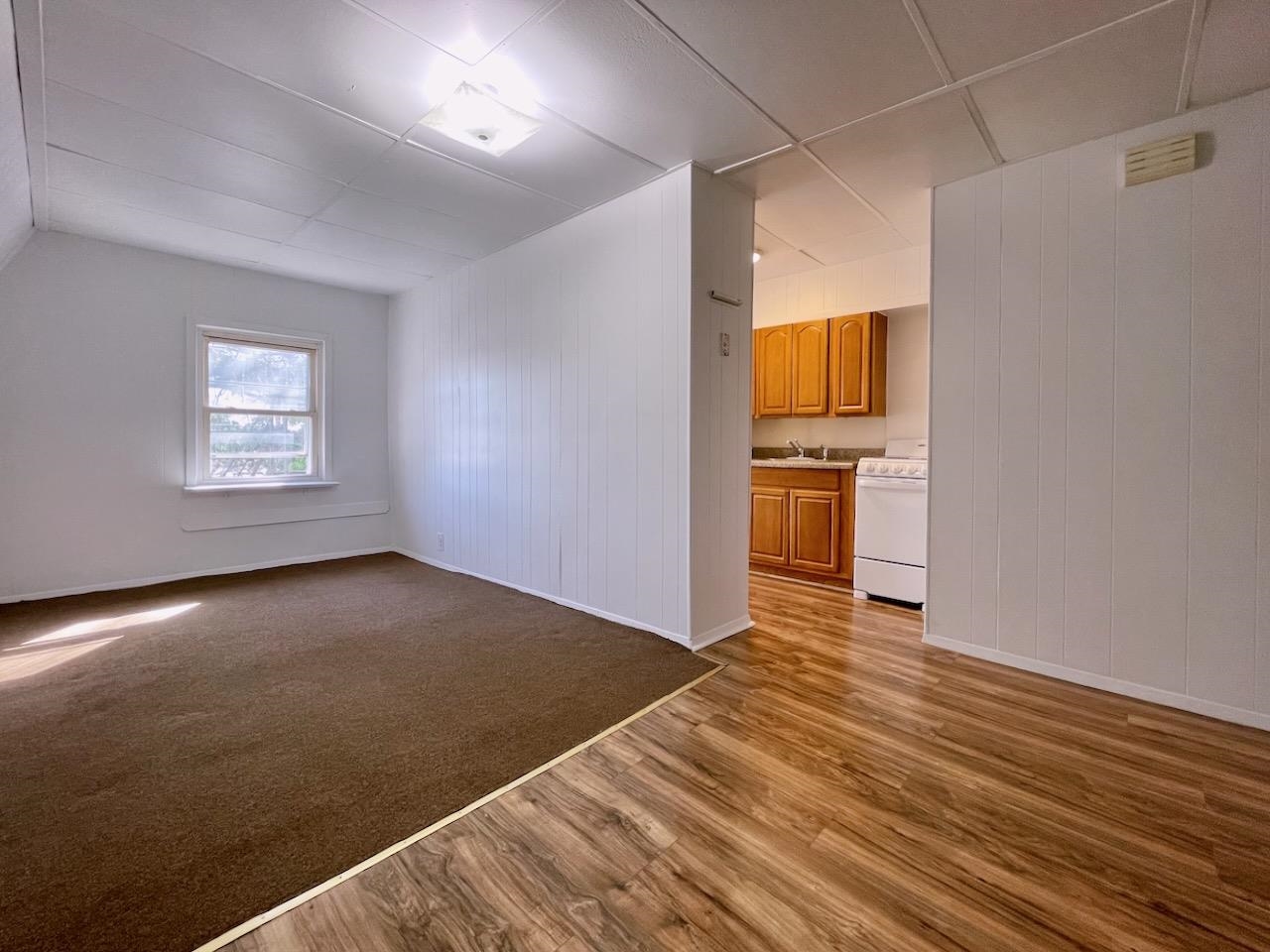 41 ZABRISKIE ST Unit: 3