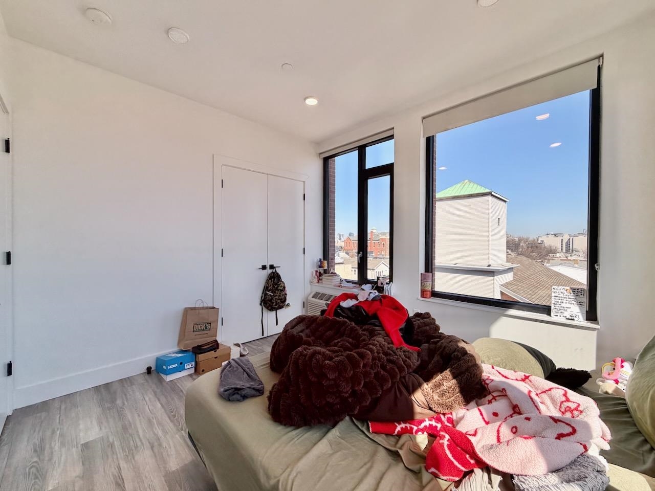 327 COMMUNIPAW AVE Unit: 503