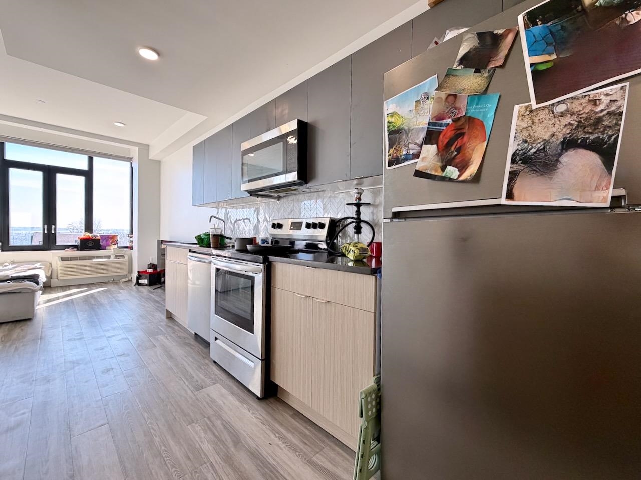 327 COMMUNIPAW AVE Unit: 503