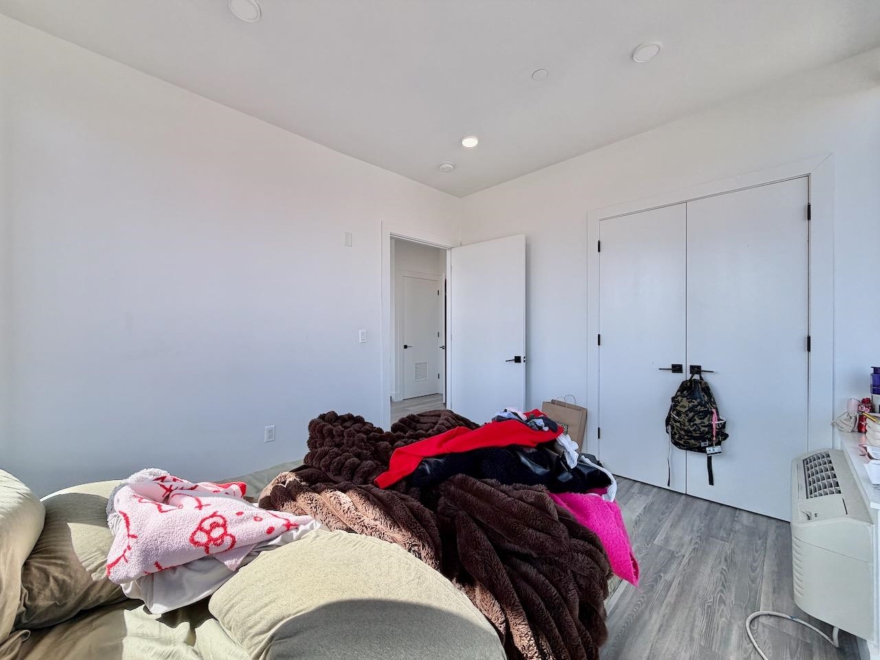 327 COMMUNIPAW AVE Unit: 503