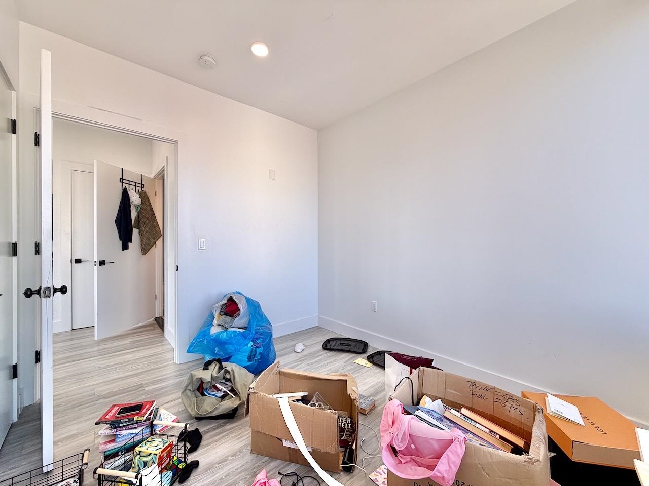 327 COMMUNIPAW AVE Unit: 503