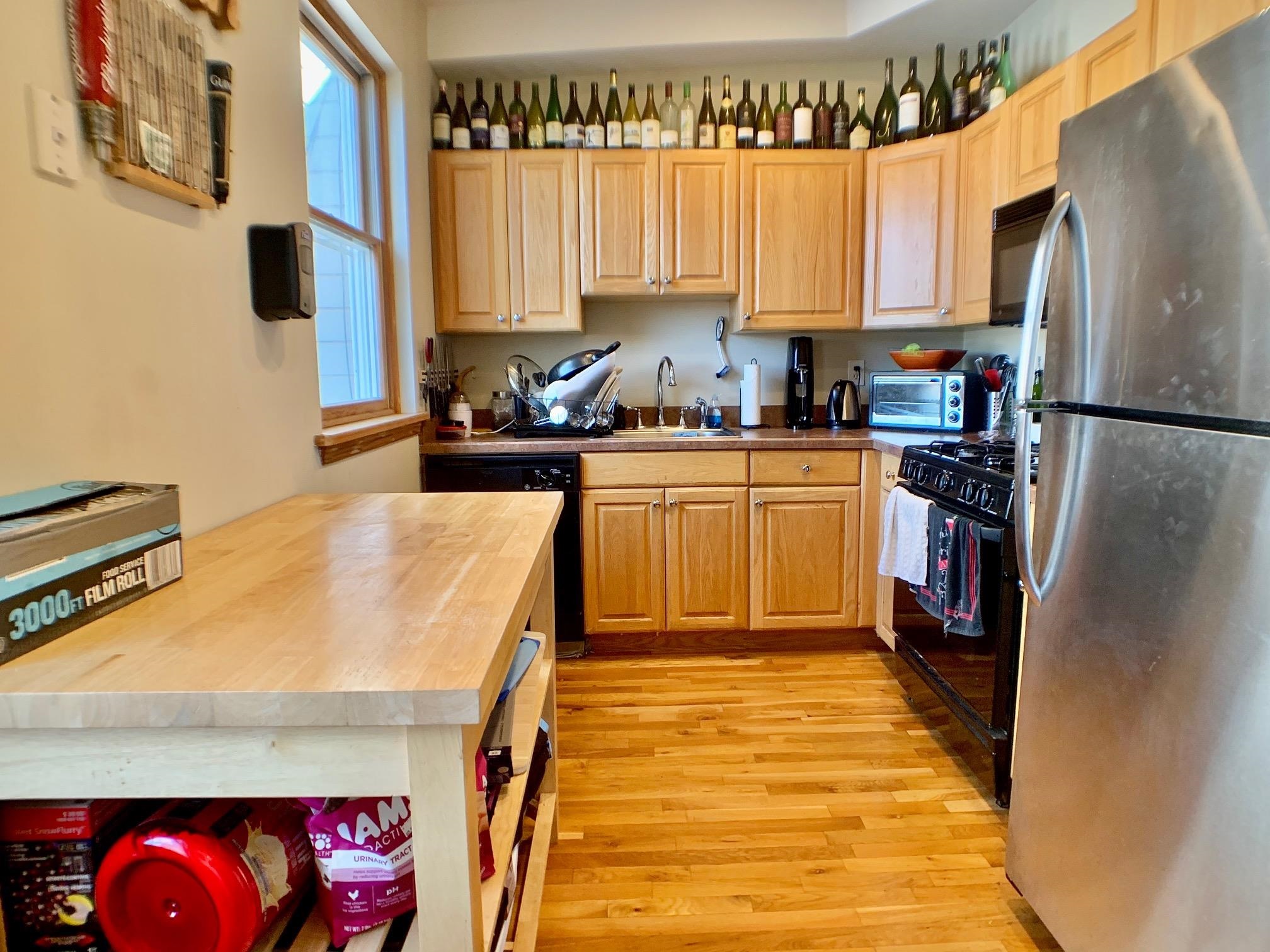 304 WASHINGTON ST Unit: 2