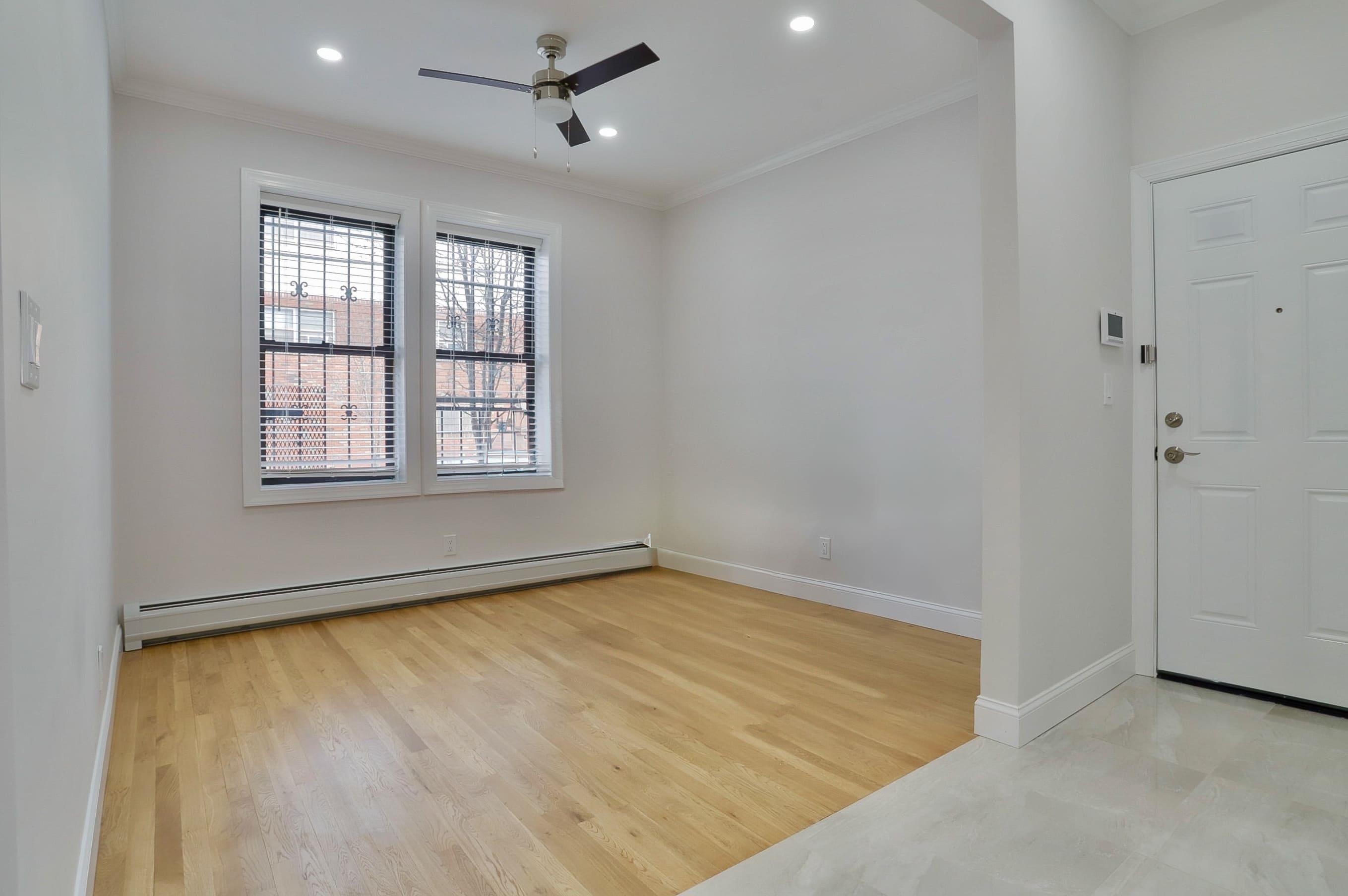 915 CENTRAL AVE Unit: 1