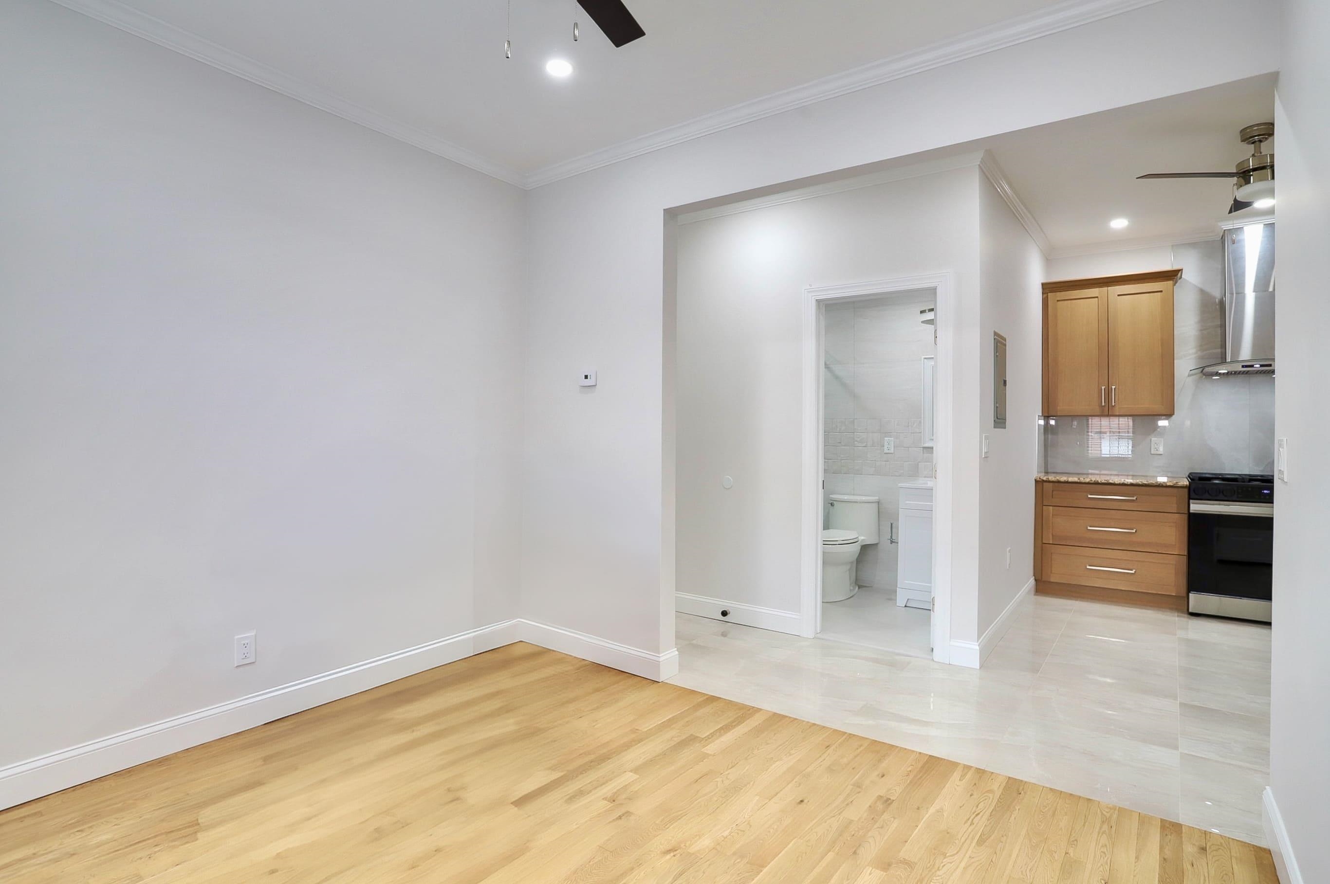 915 CENTRAL AVE Unit: 1