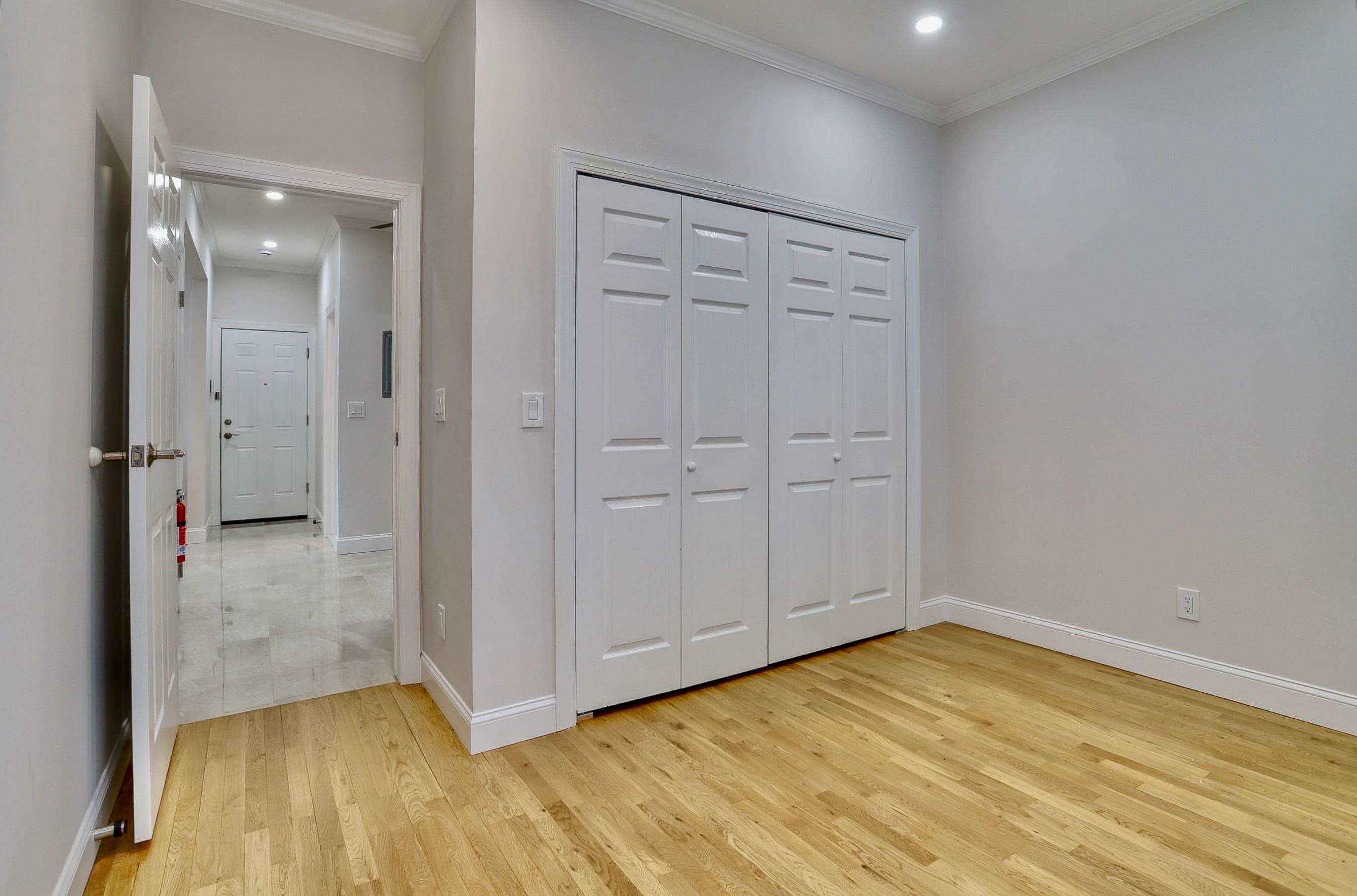 915 CENTRAL AVE Unit: 1