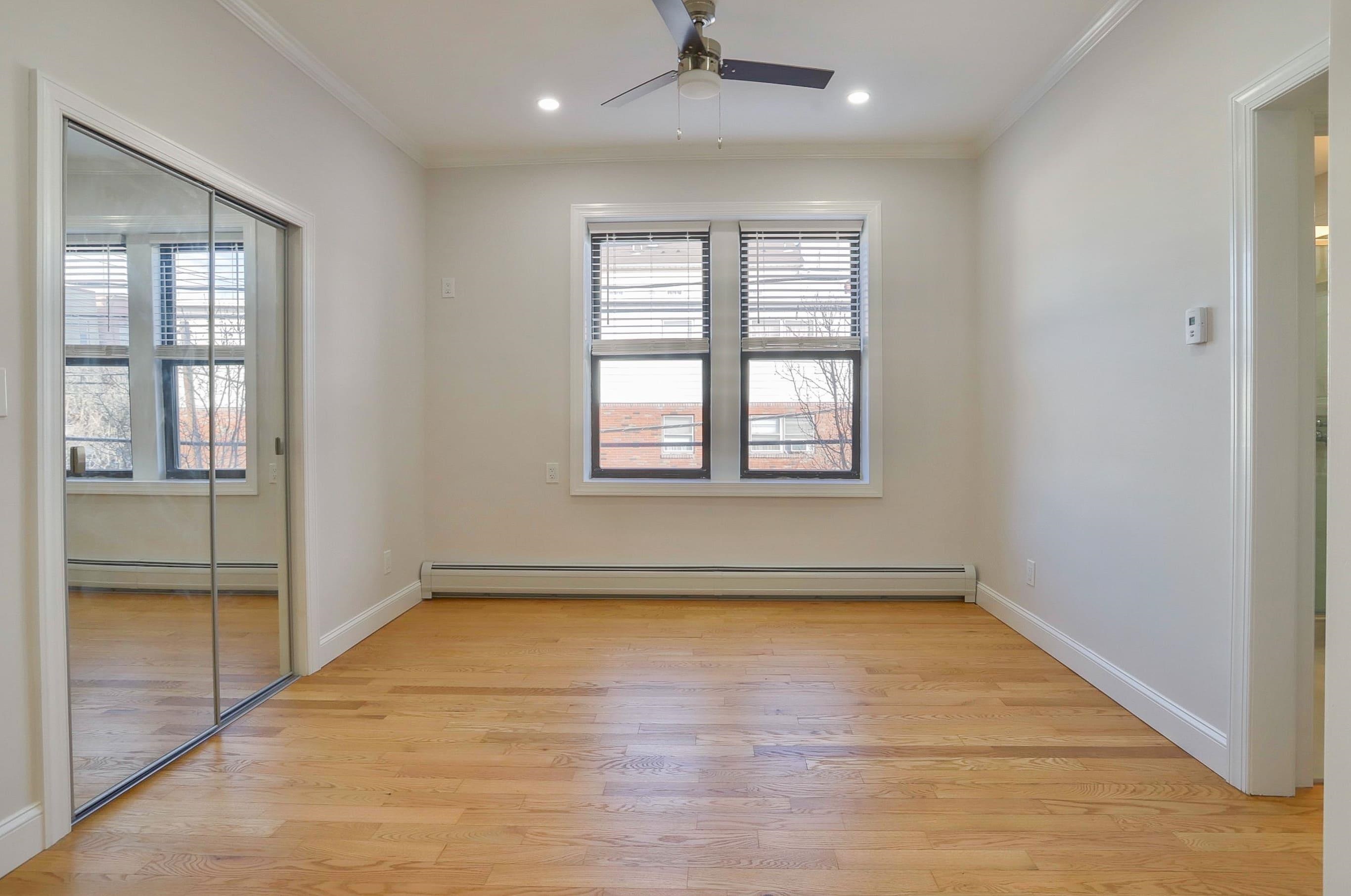 915 CENTRAL AVE Unit: 3