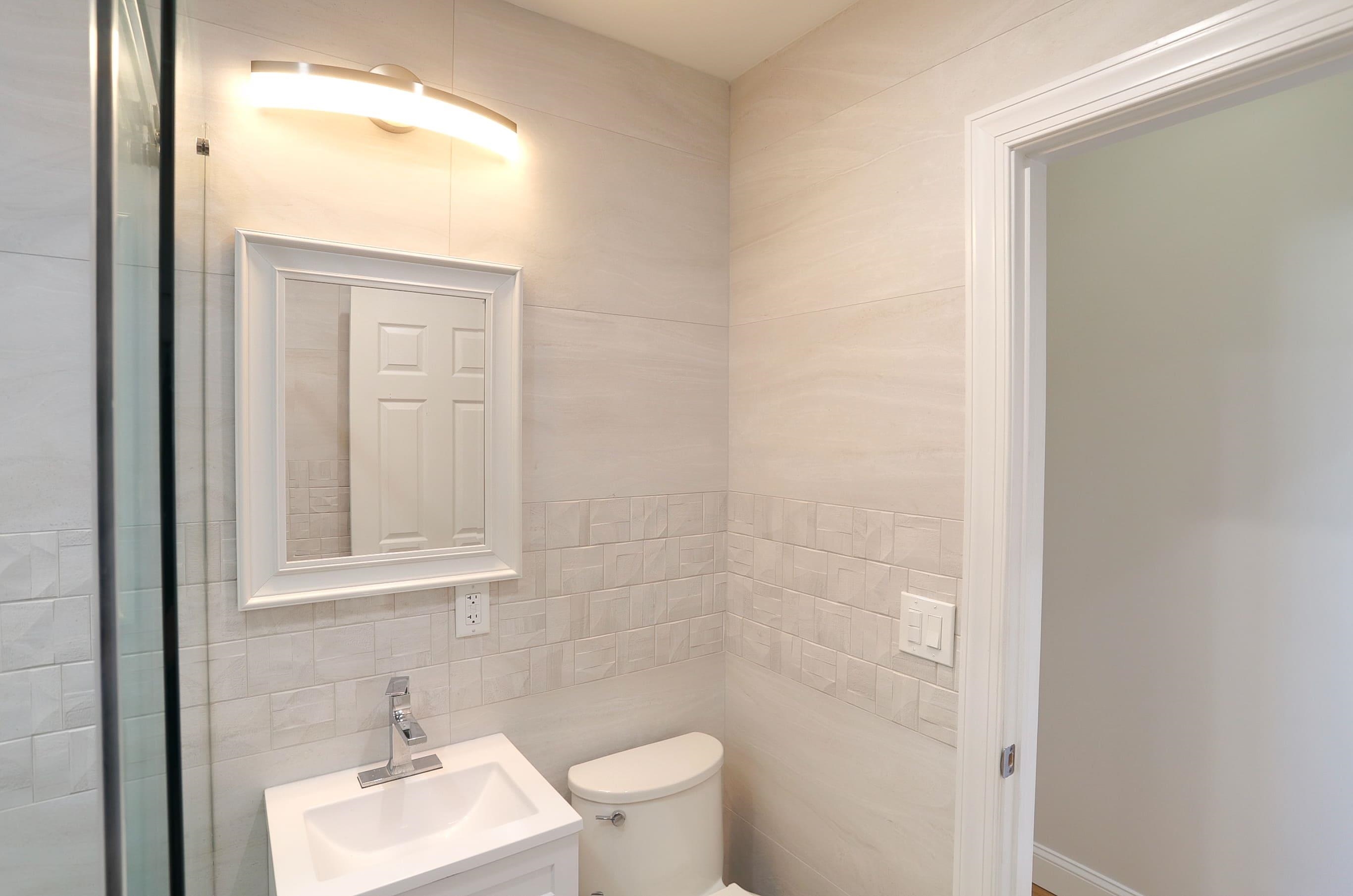 915 CENTRAL AVE Unit: 3