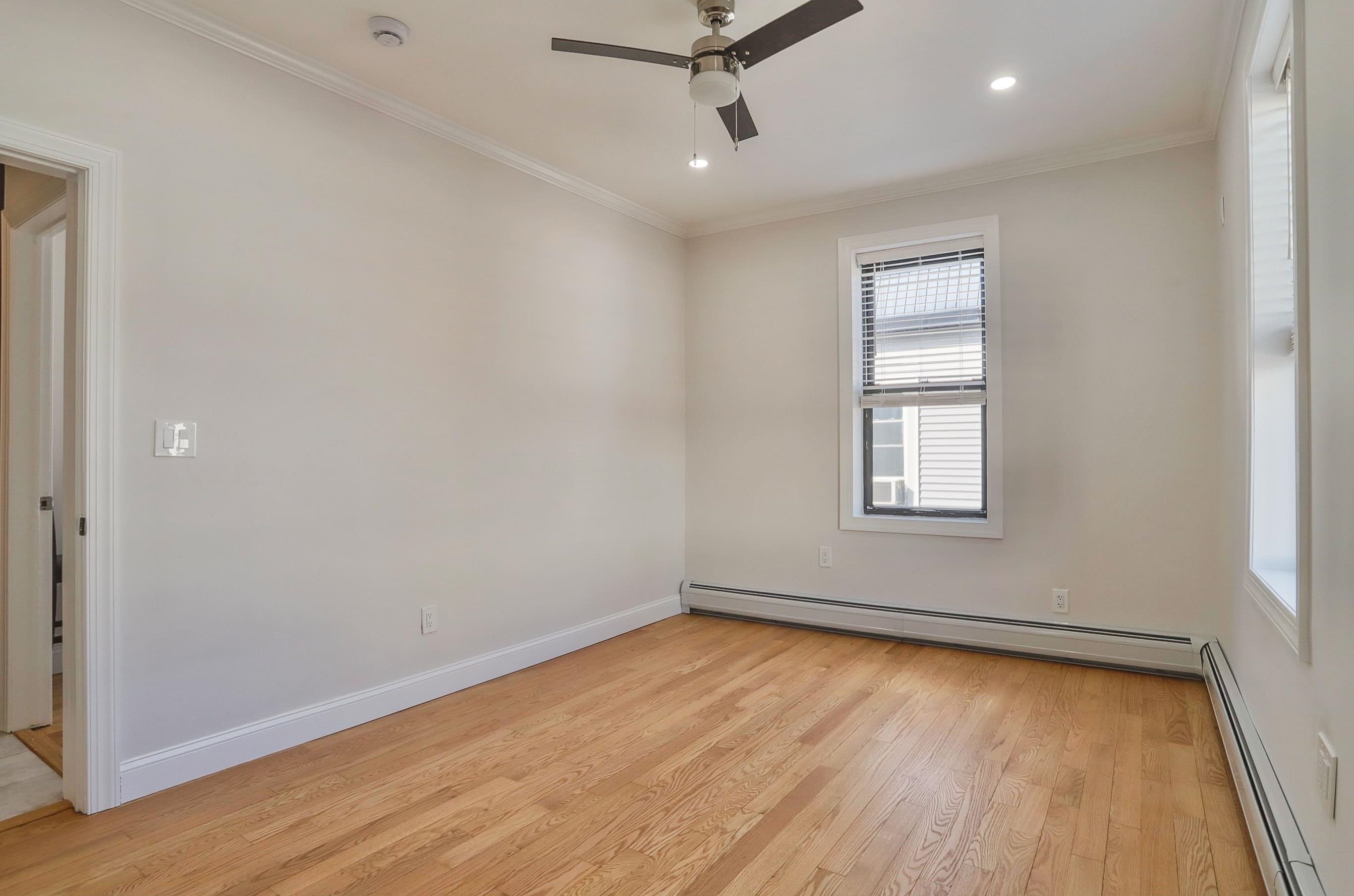 915 CENTRAL AVE Unit: 3