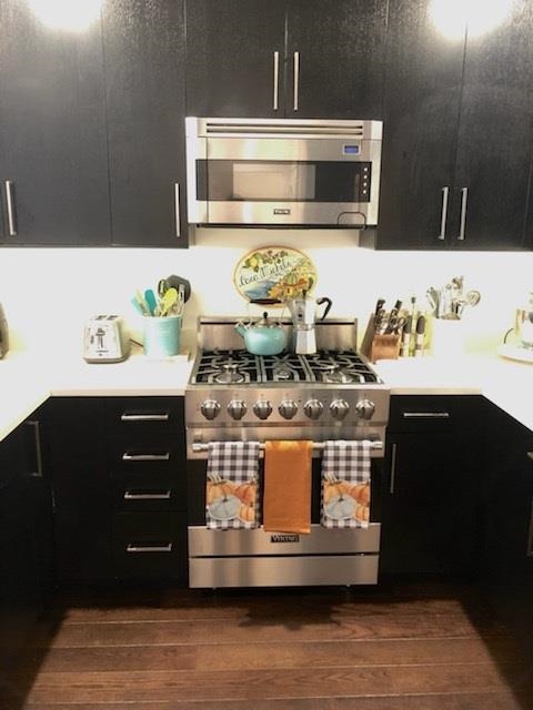 1100 MAXWELL LANE Unit: 1006