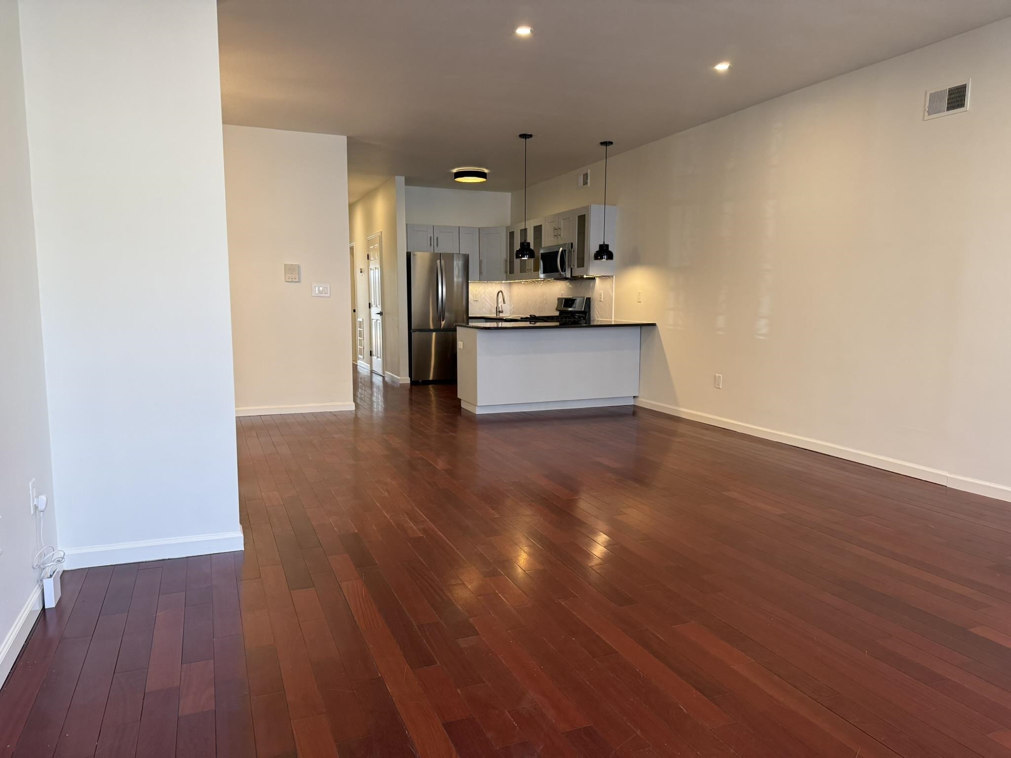 49 BELMONT AVE Unit: 1