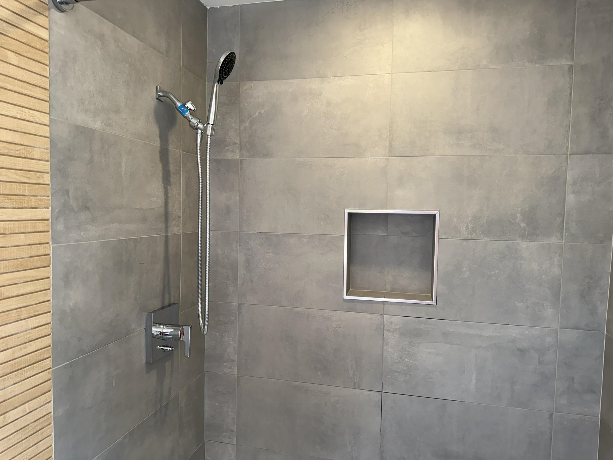 49 BELMONT AVE Unit: 1