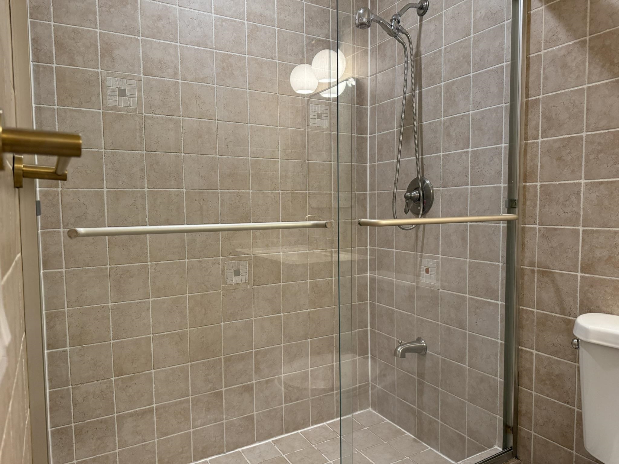 49 BELMONT AVE Unit: 1