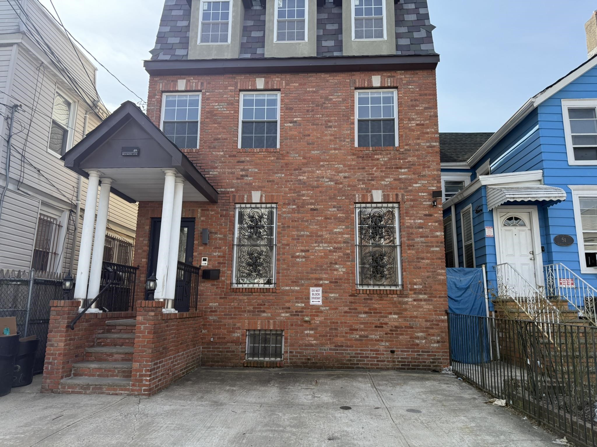49 BELMONT AVE Unit: 1