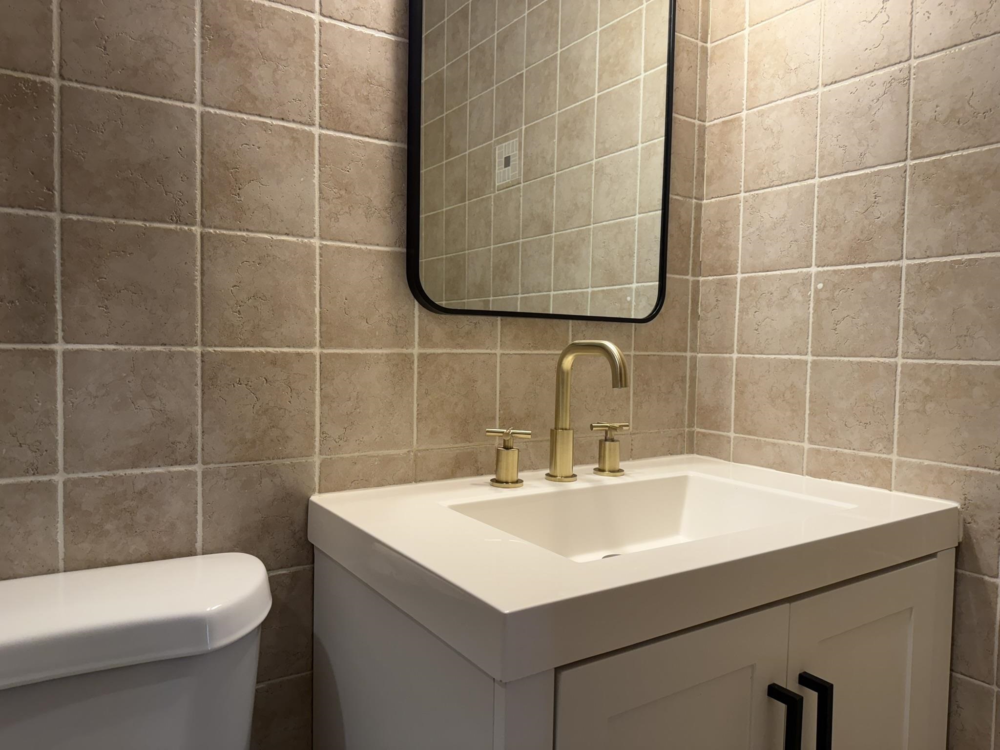 49 BELMONT AVE Unit: 1