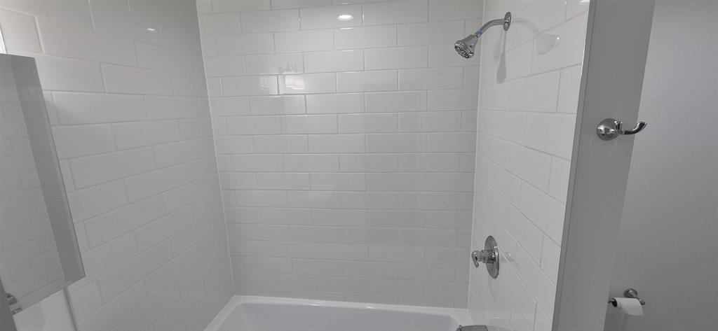 282 NEW YORK AVE Unit: 6