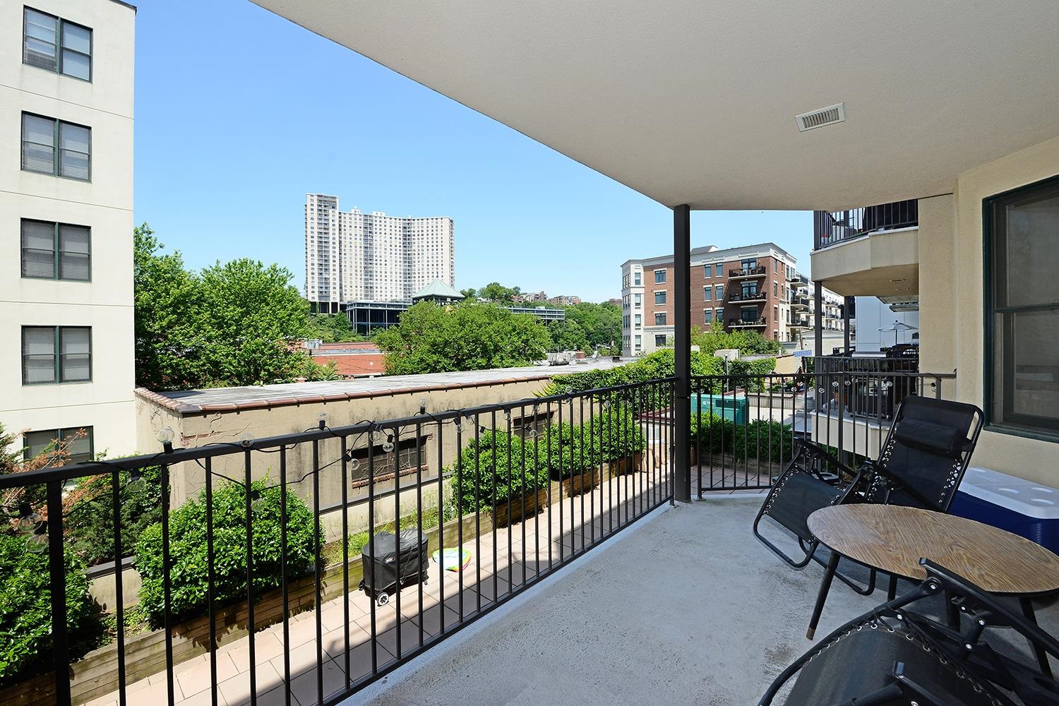 920 JEFFERSON ST Unit: 305