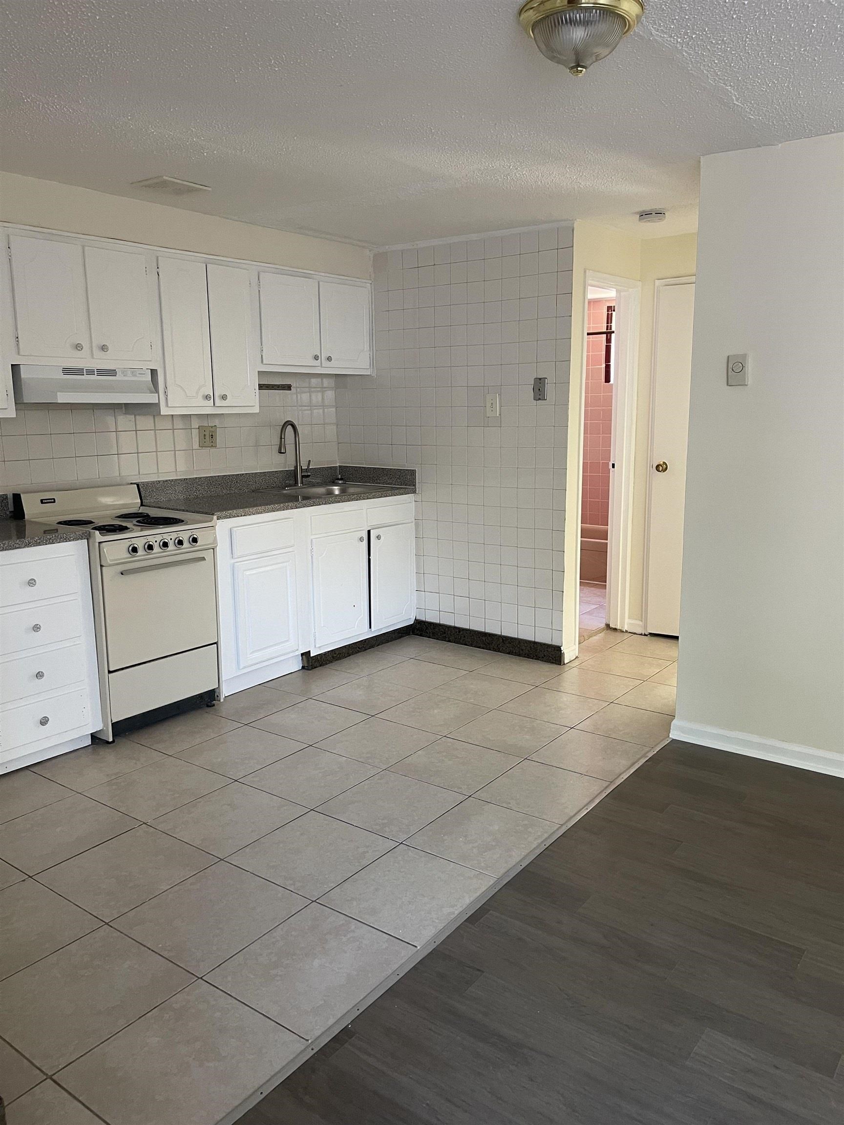 555-559 35TH ST Unit: 5R