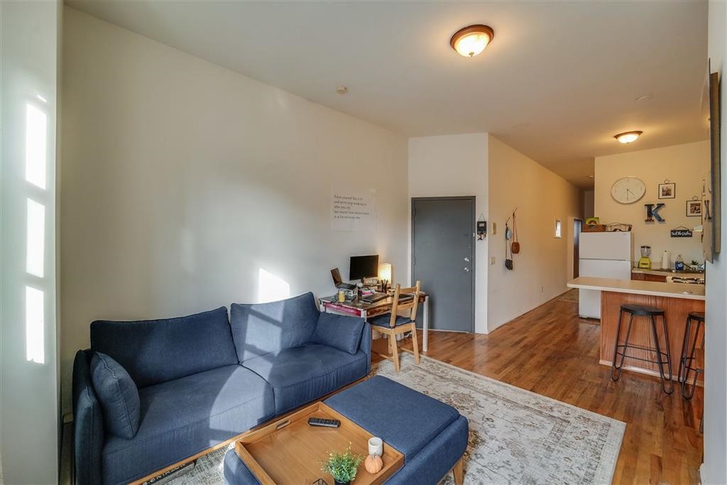 78 WEBSTER AVE Unit: 1L