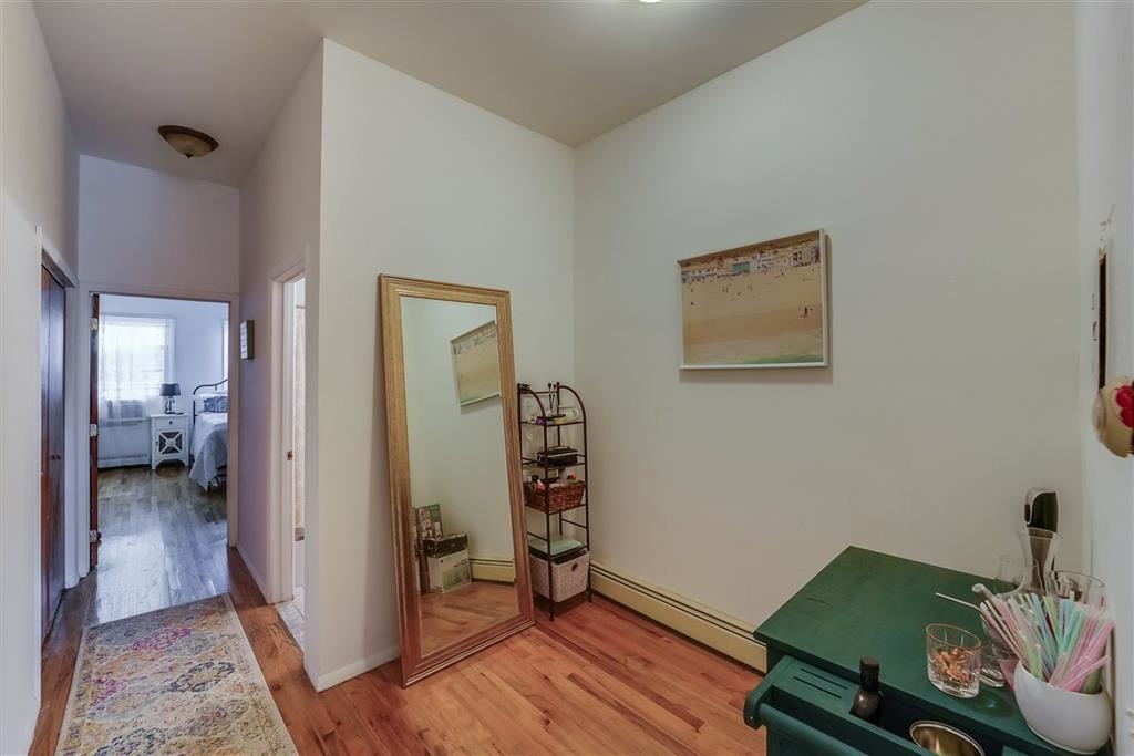 78 WEBSTER AVE Unit: 1L