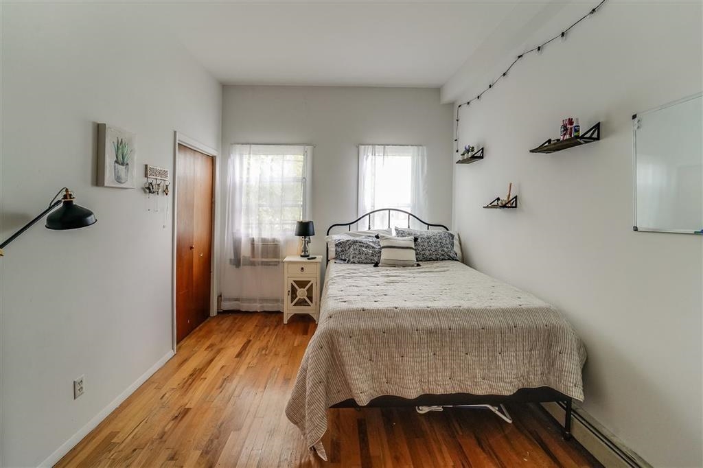 78 WEBSTER AVE Unit: 1L