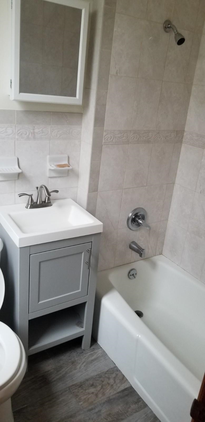 39 BOWERS ST Unit: 2