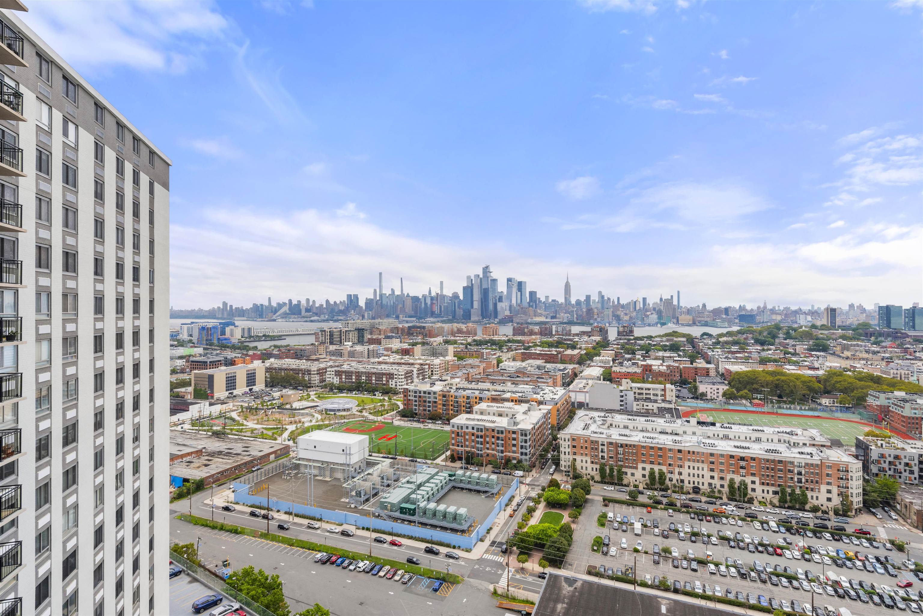 100 MANHATTAN AVE Unit: 2010