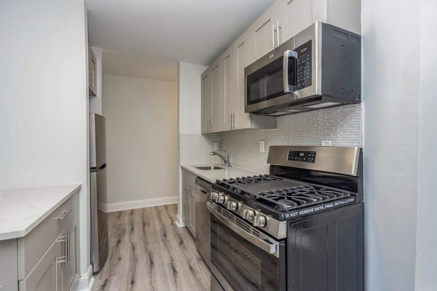 269 VARICK ST Unit: 3B