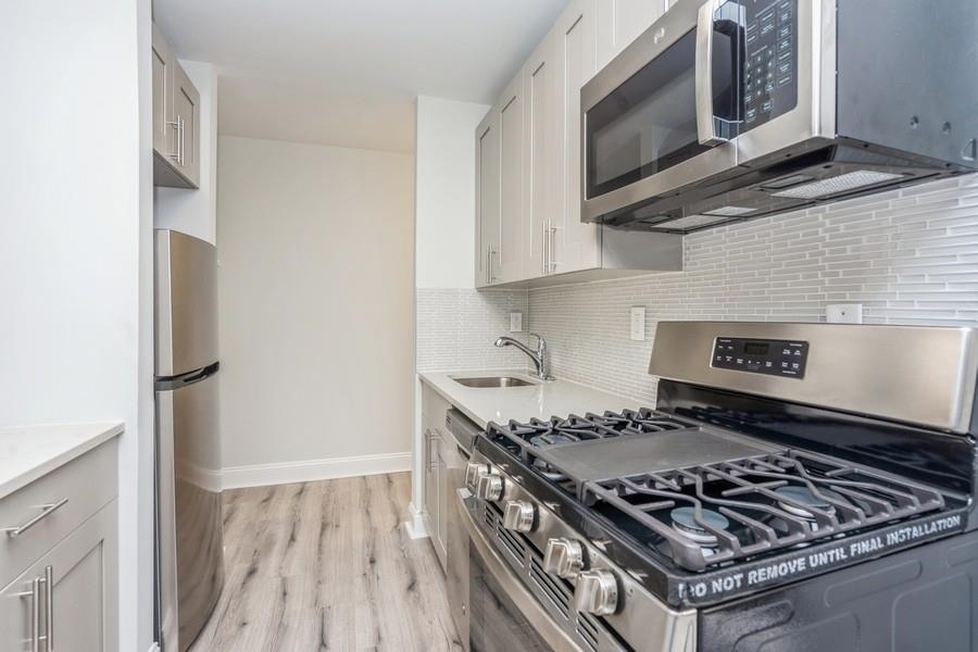 269 VARICK ST Unit: 3B