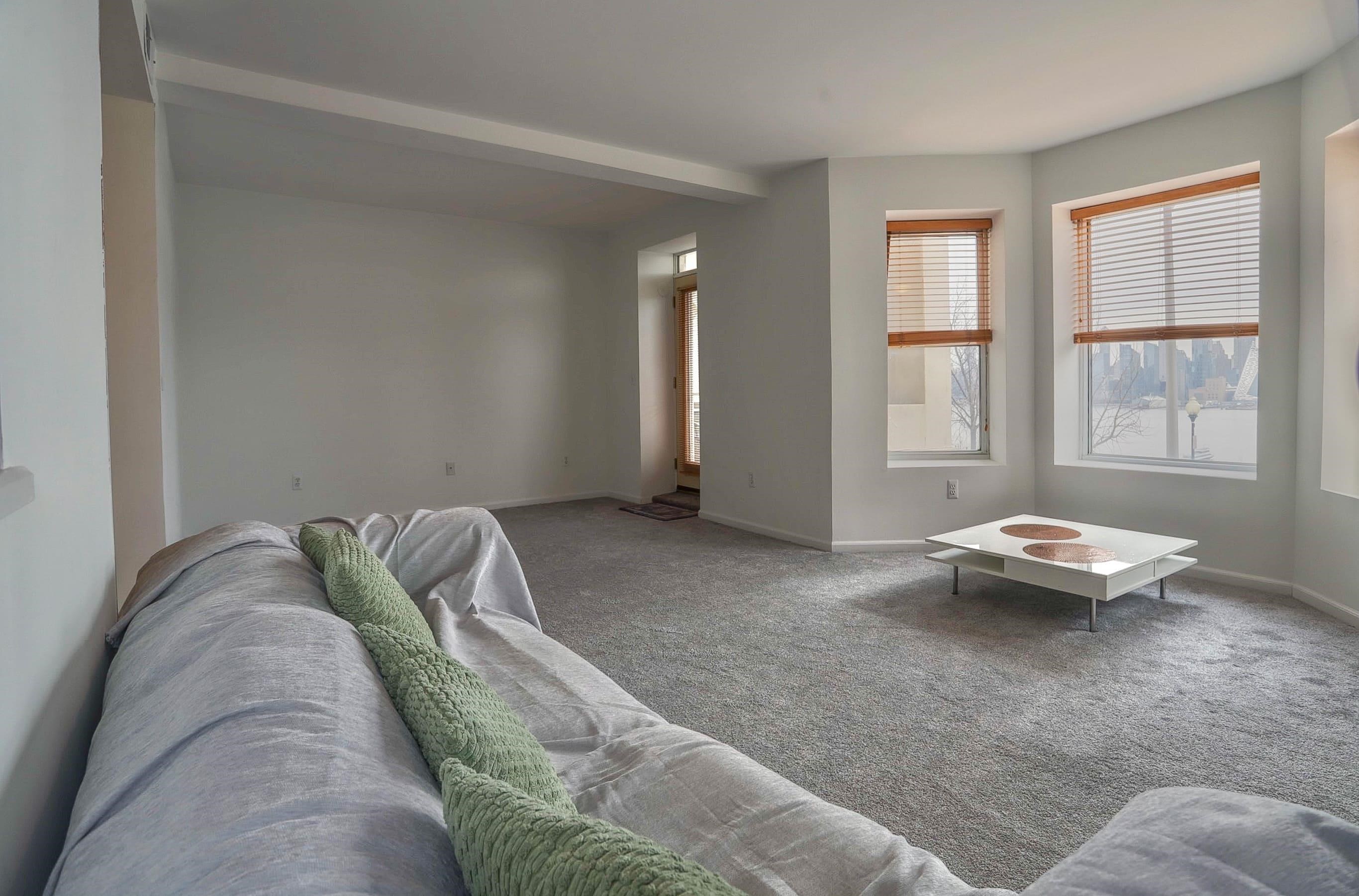 941 BLVD EAST Unit: 2B