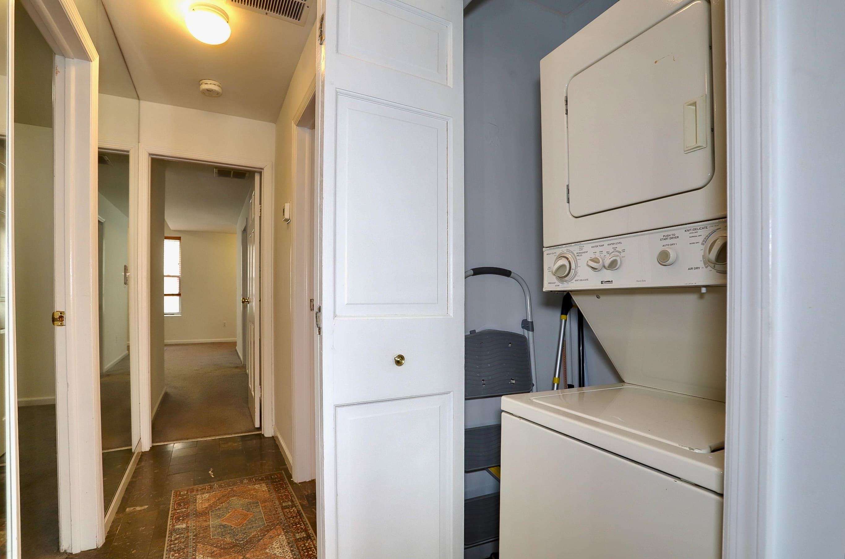 941 BLVD EAST Unit: 2B