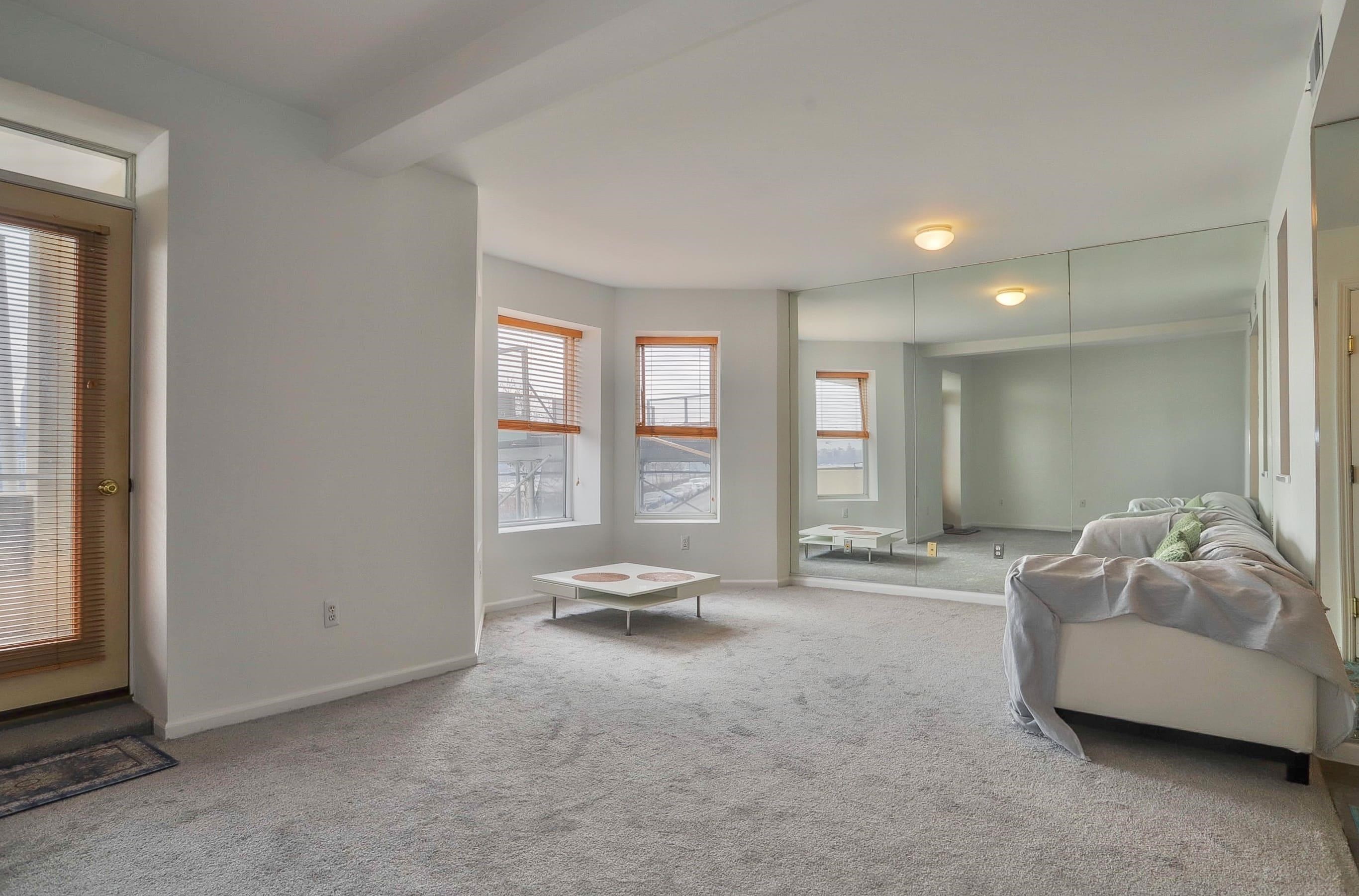 941 BLVD EAST Unit: 2B