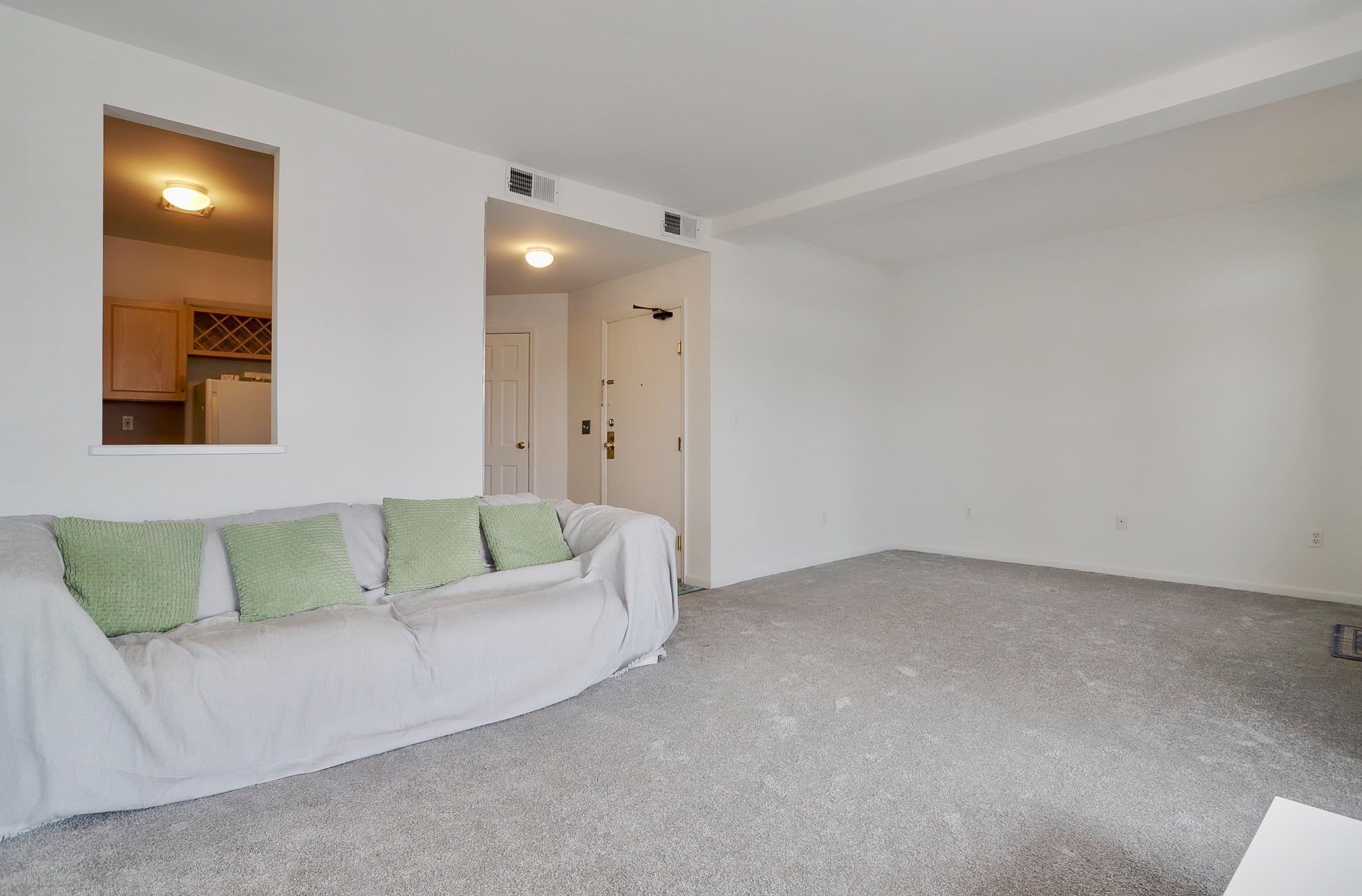 941 BLVD EAST Unit: 2B