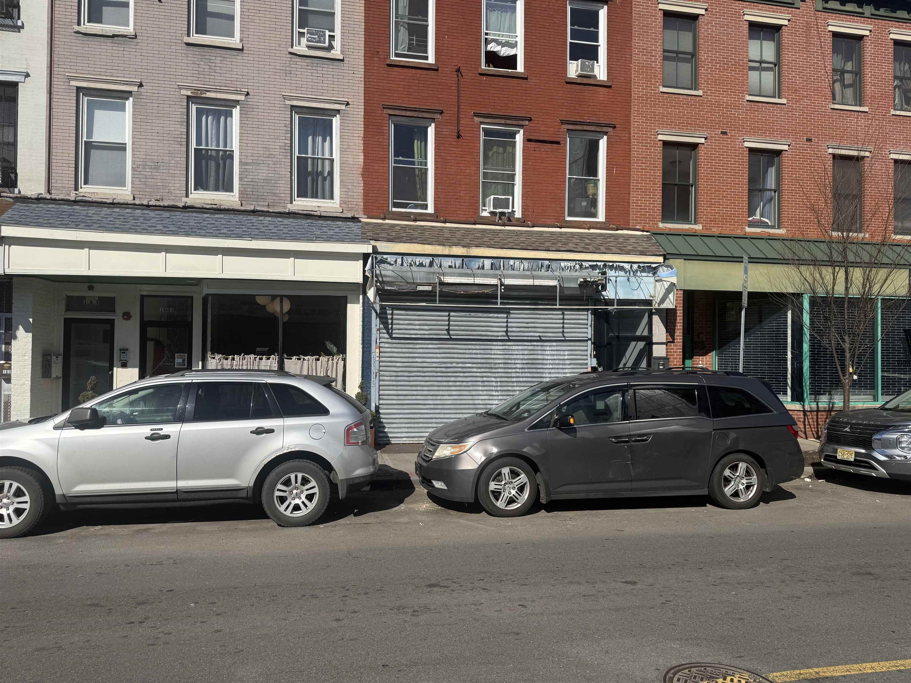 165 MONTICELLO AVE