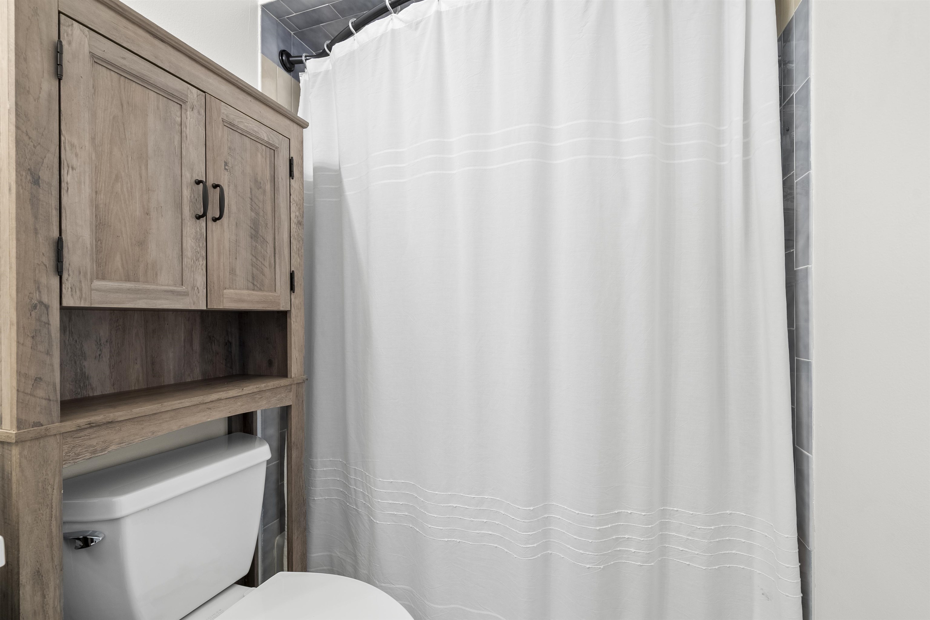 855 VALLEY BROOK AVE Unit: 2G