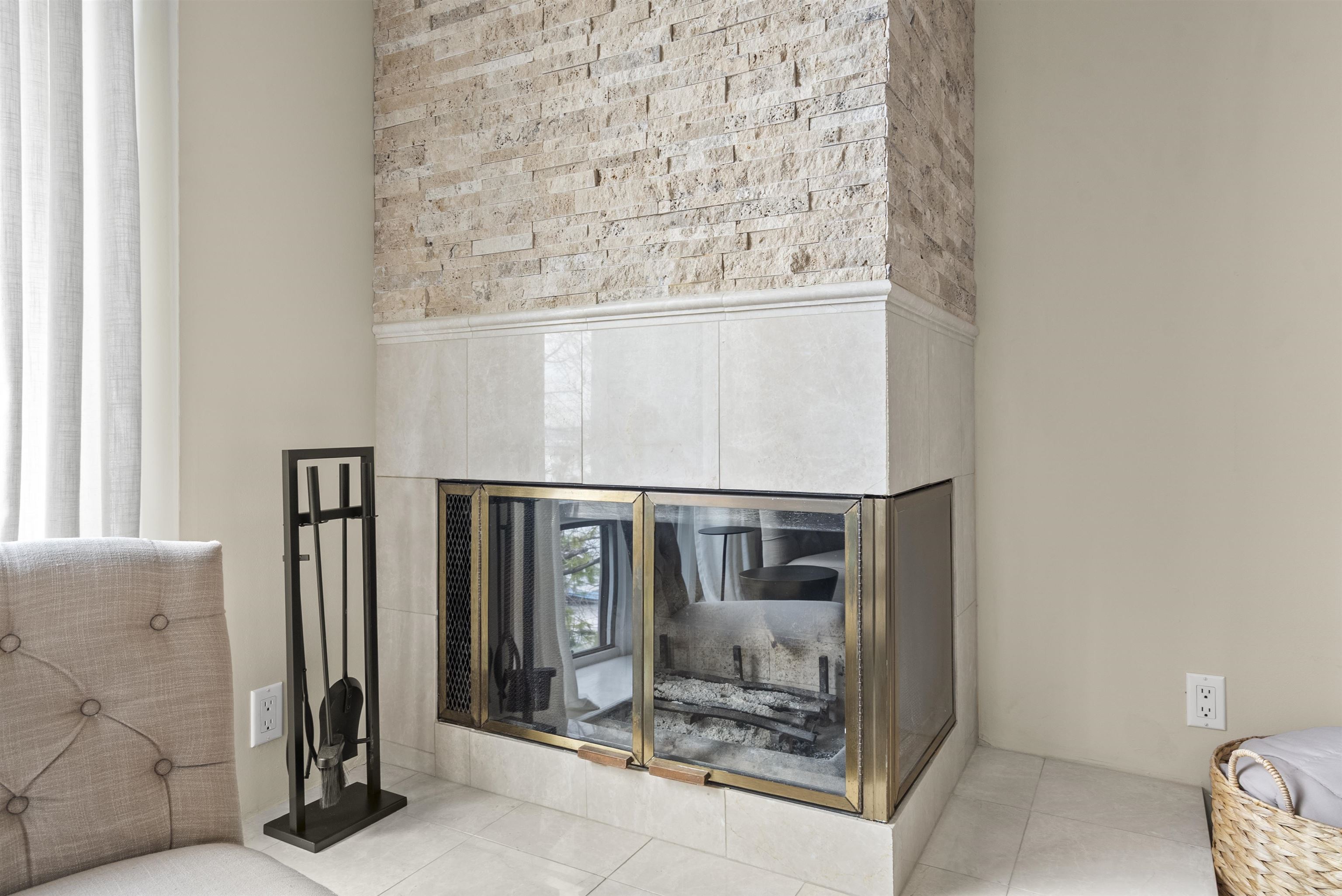 855 VALLEY BROOK AVE Unit: 2G