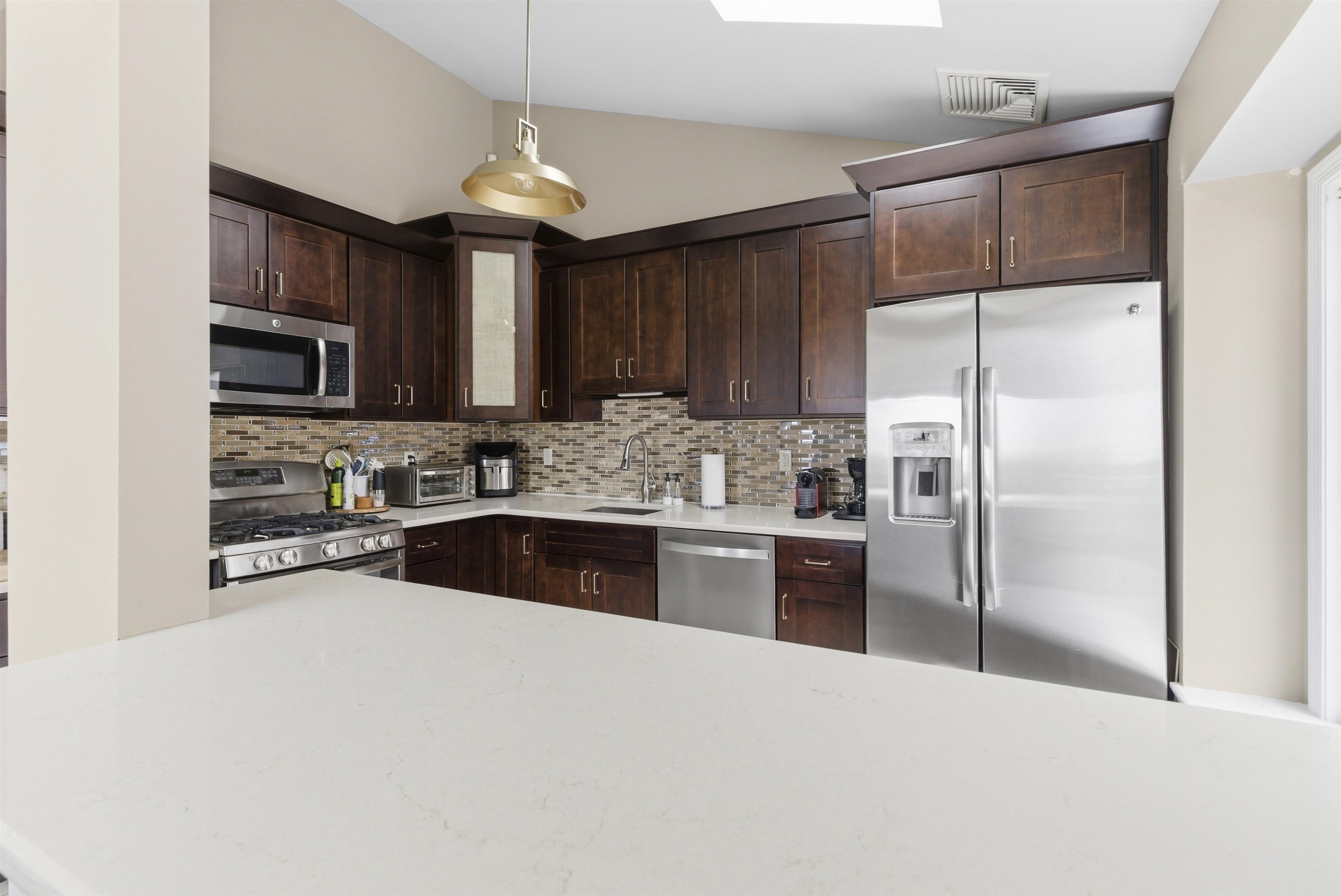 855 VALLEY BROOK AVE Unit: 2G