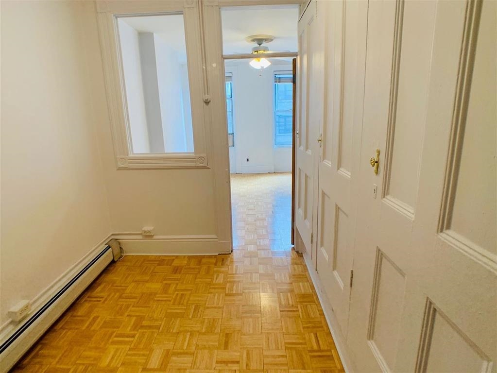 404 ADAMS ST Unit: 5