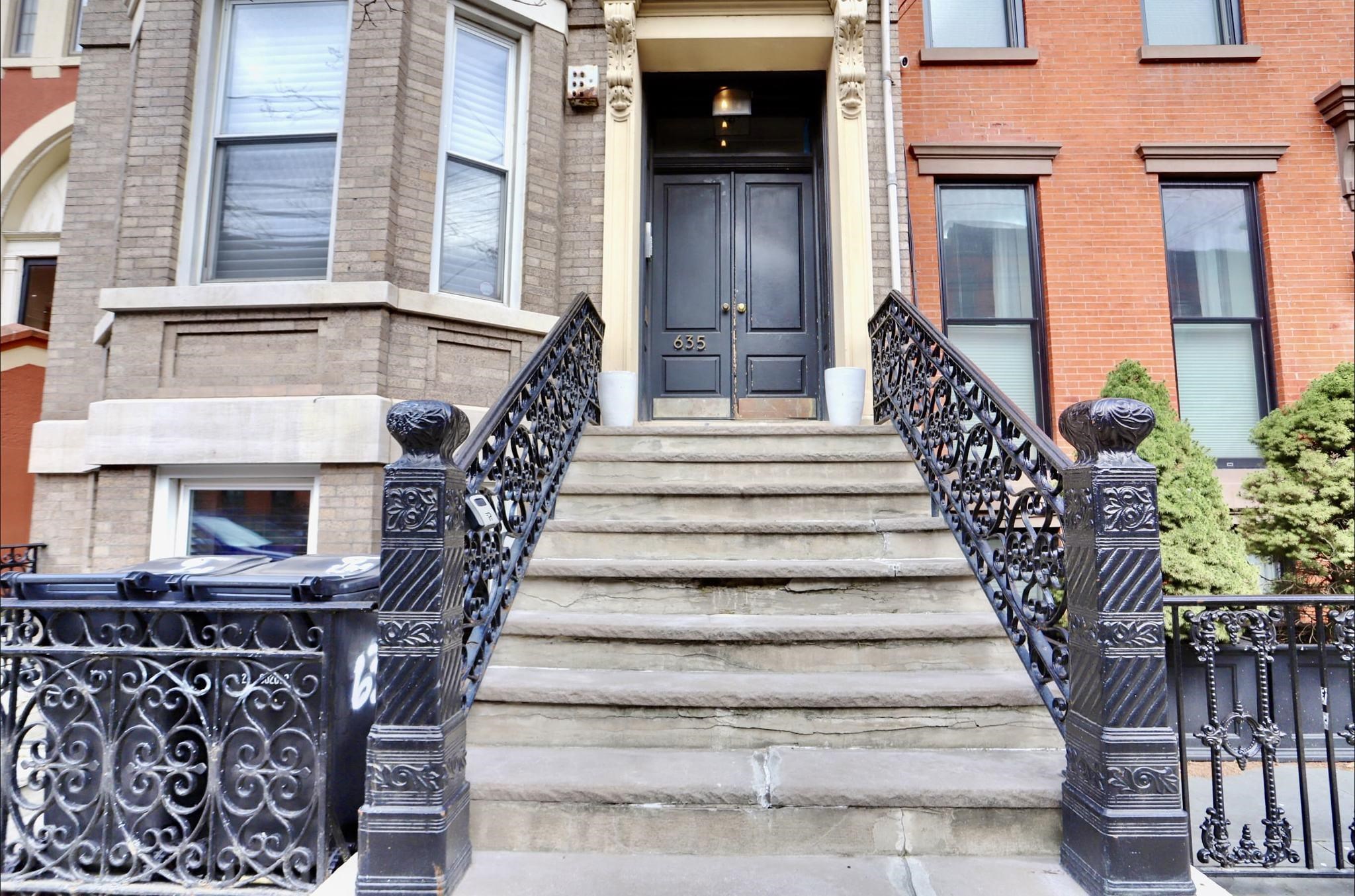 635 GARDEN ST Unit: 2