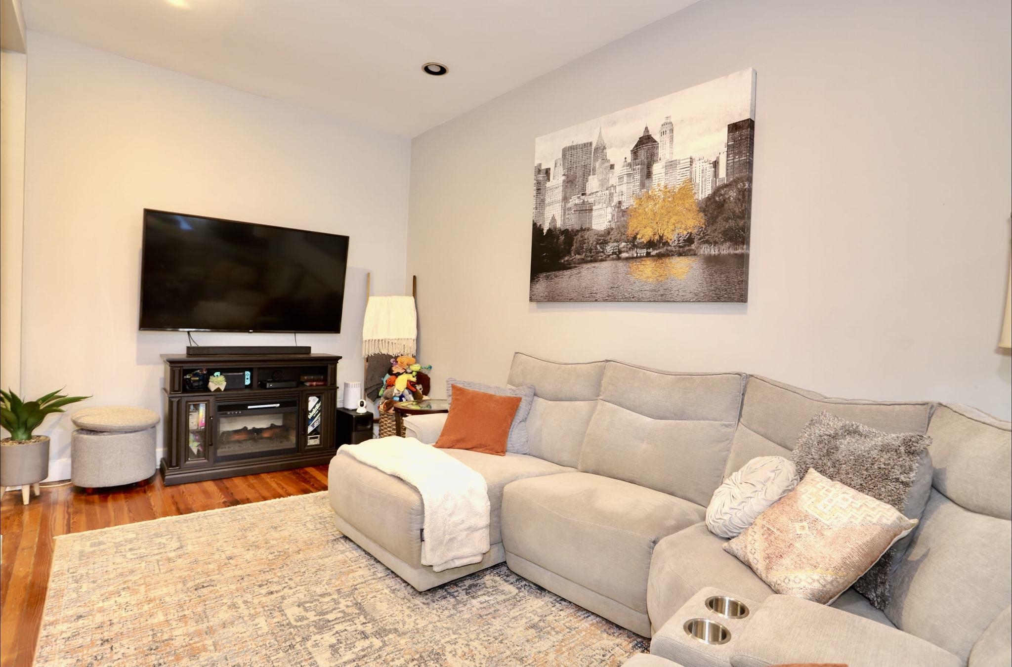635 GARDEN ST Unit: 2