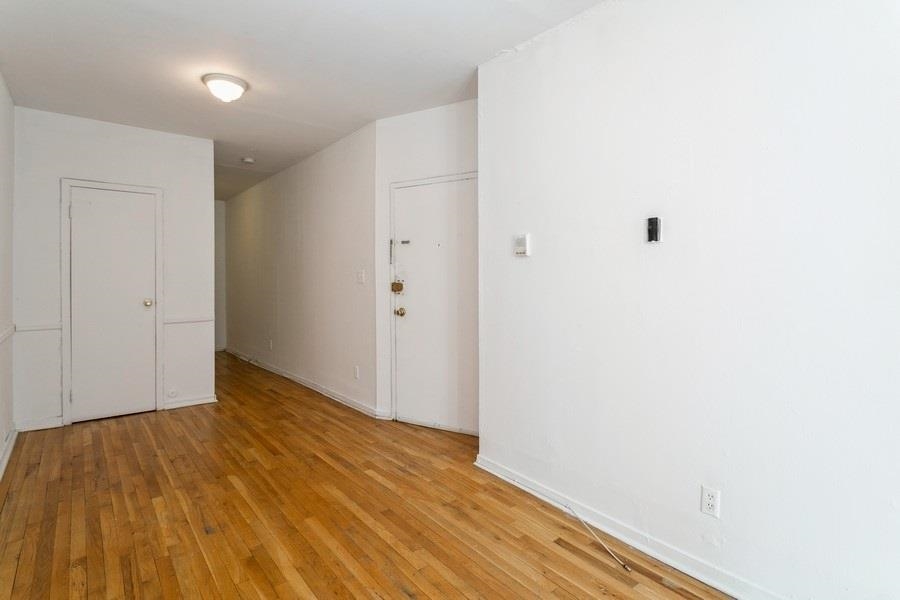 118 ADAMS ST Unit: 7