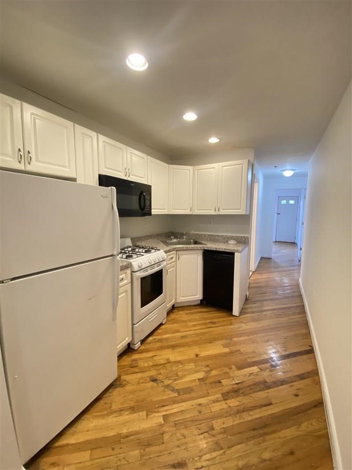 409 1ST ST Unit: A
