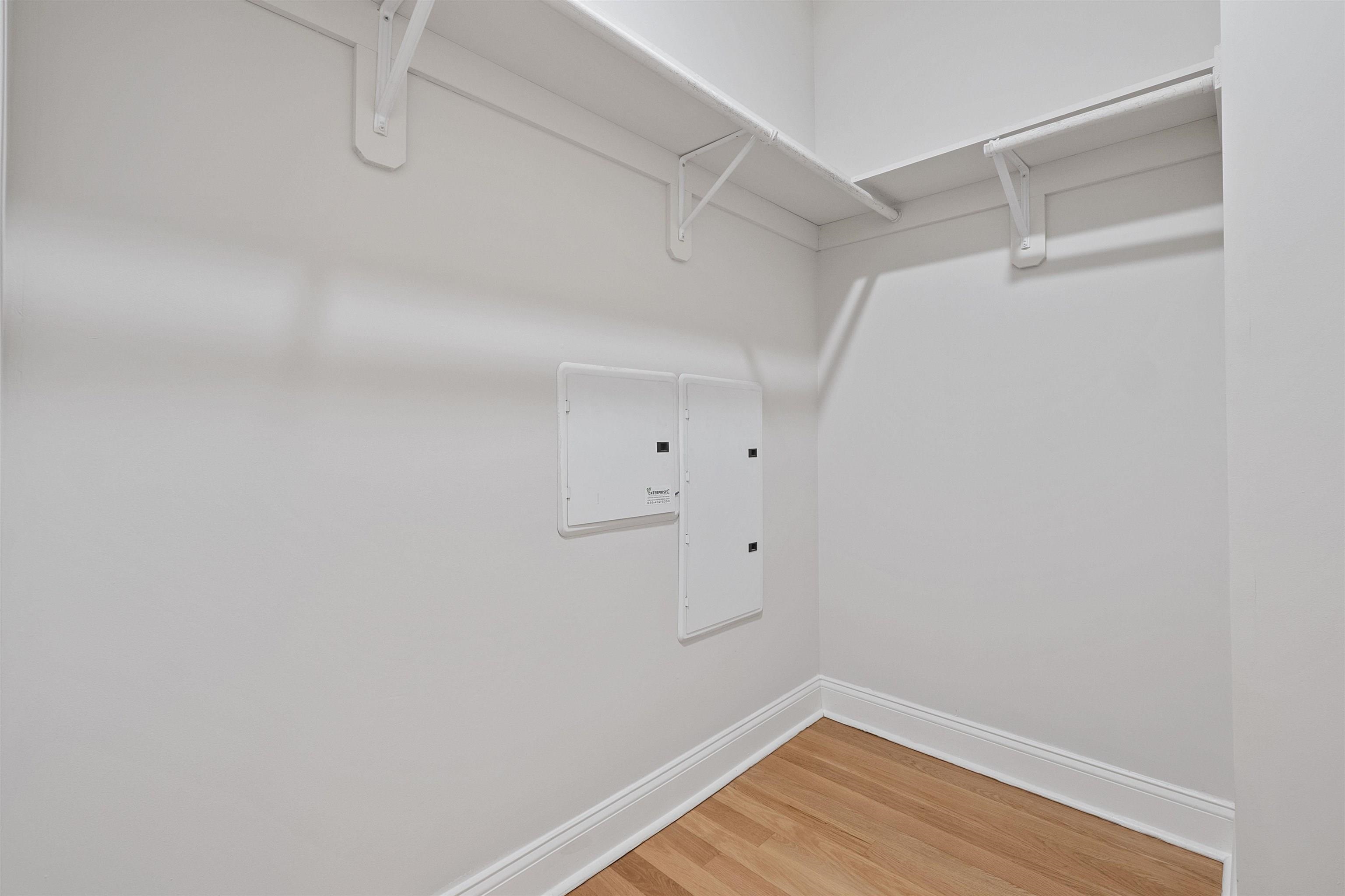 100 MARSHALL ST Unit: 501