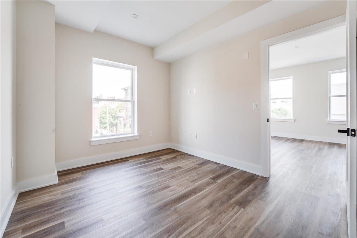 237 WASHINGTON ST Unit: 402