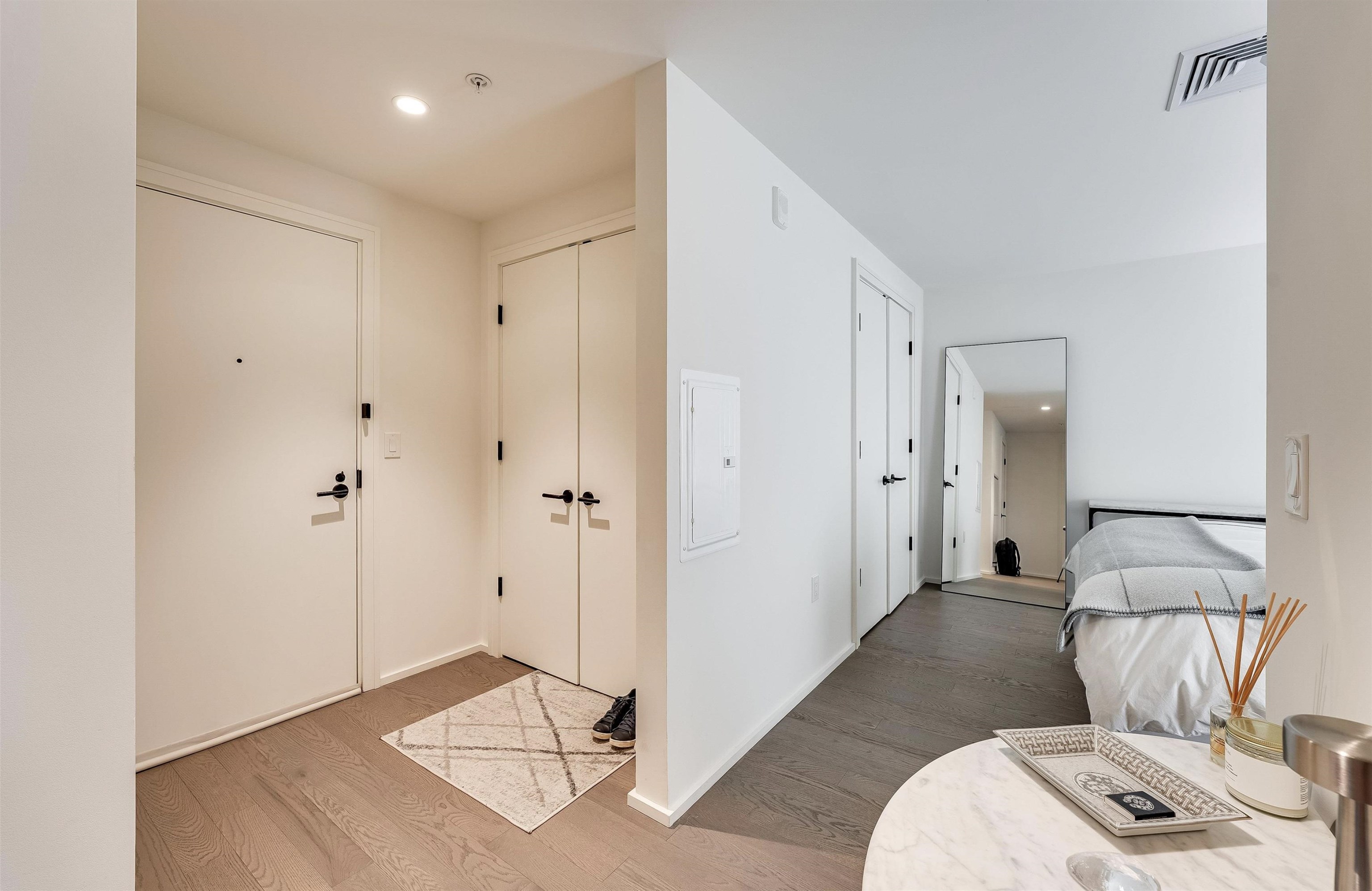 1425 HUDSON ST Unit: 10H